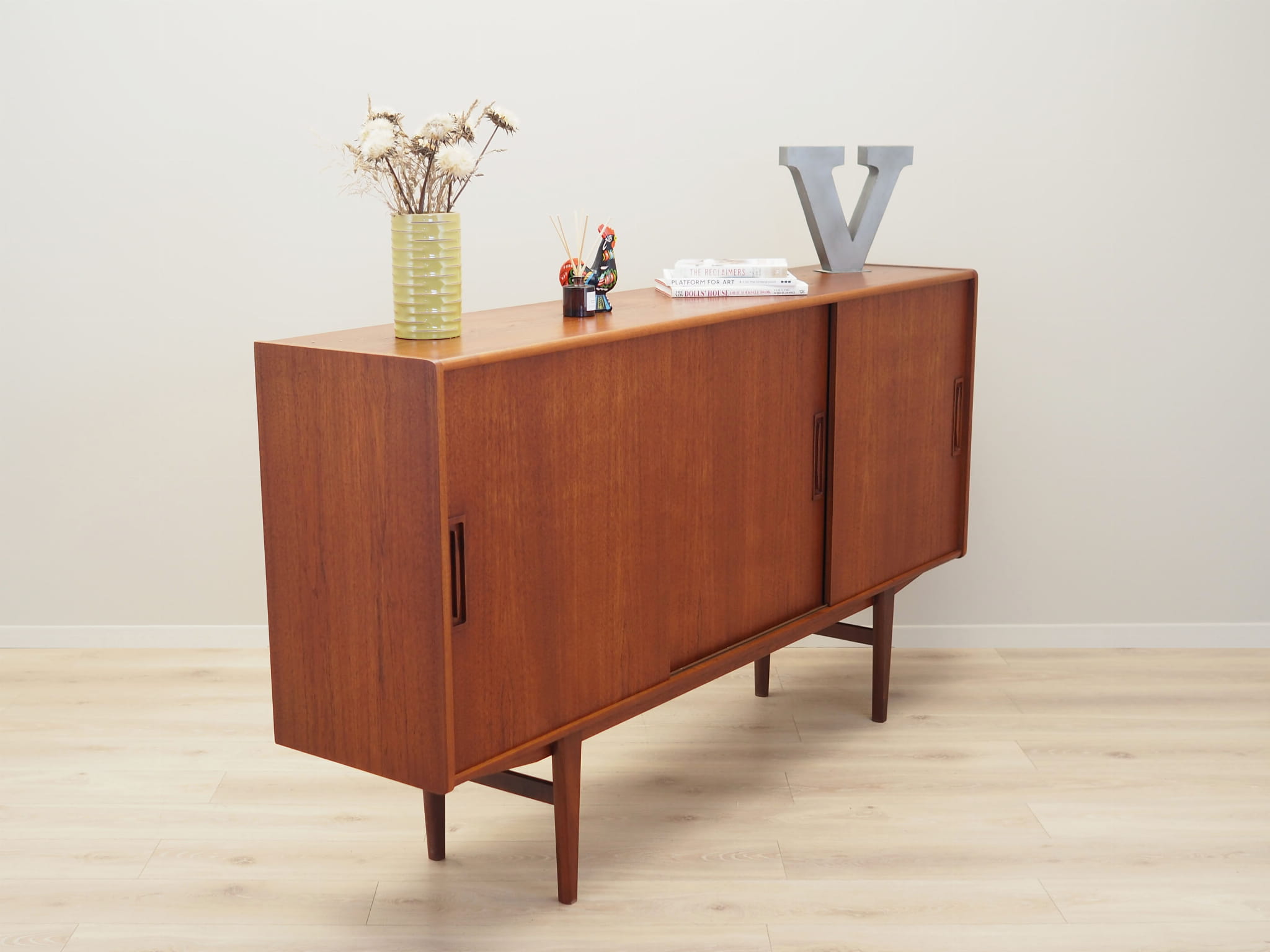 Vintage Highboard Teakholz Braun 1960er Jahre