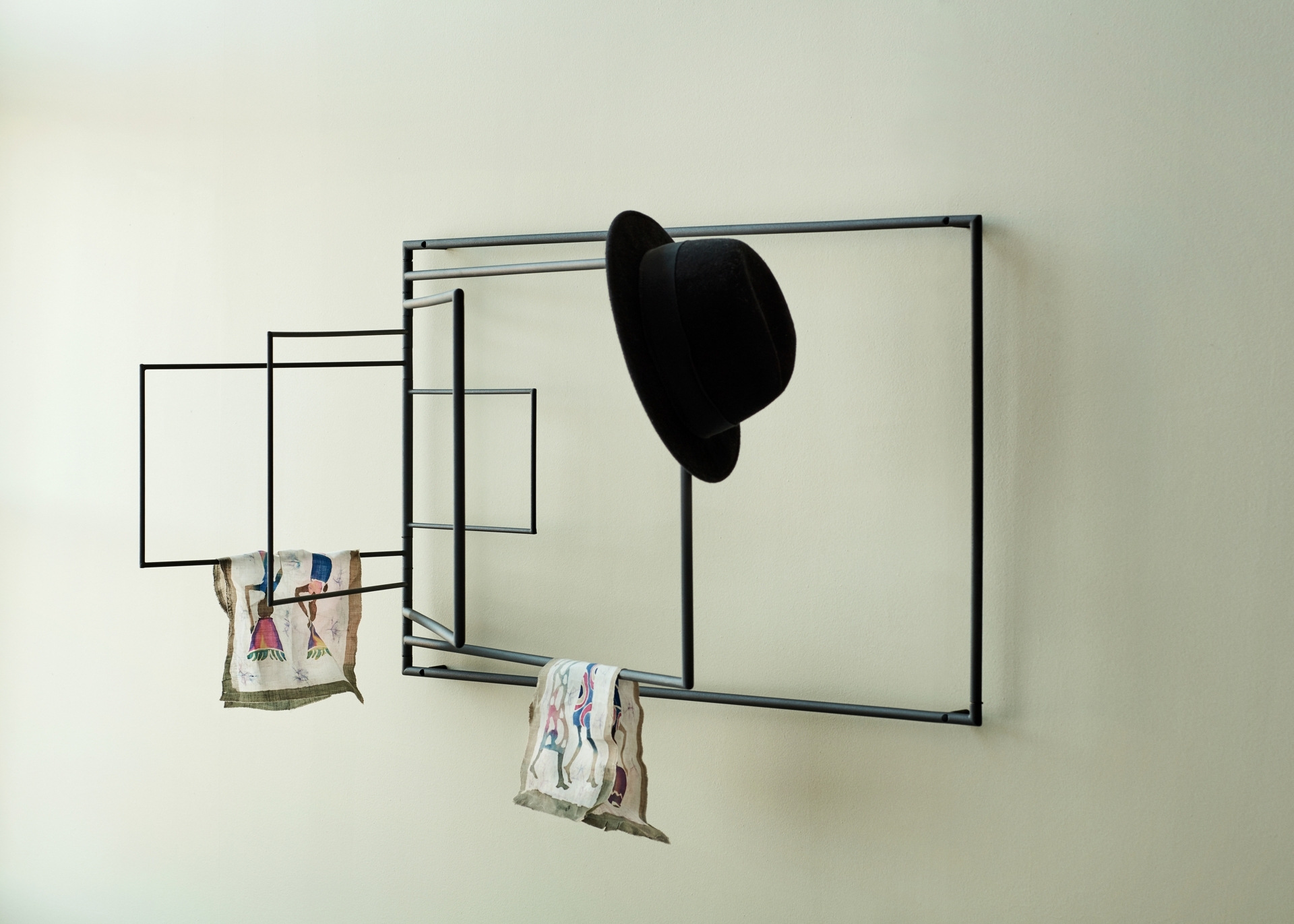 Frame Wandwäscheständer Silber