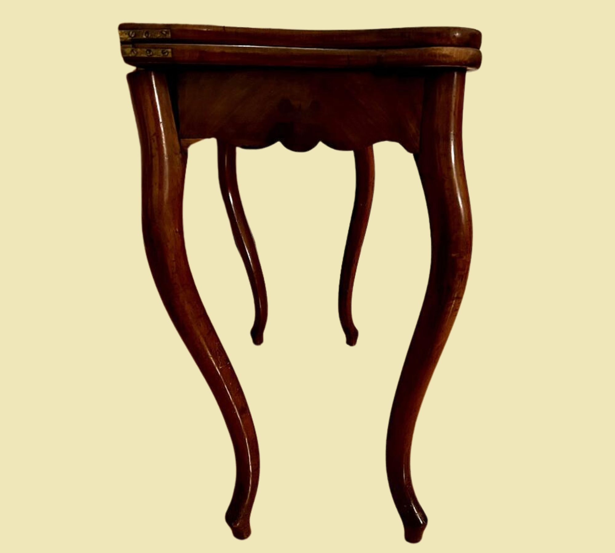 Antiker Beistelltisch Louis Philippe Mahagoni Braun