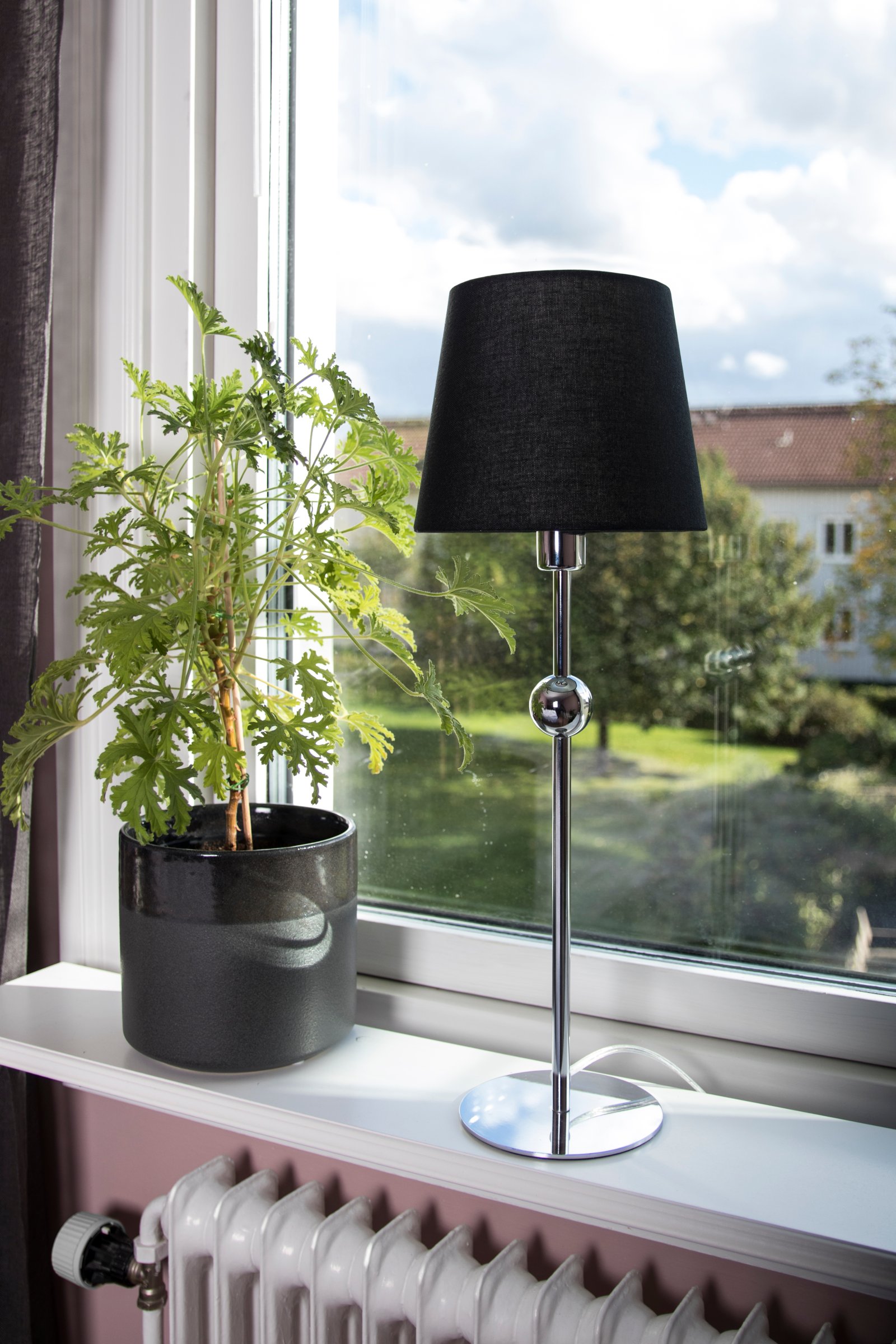 Astrid Table lamp base Chrome