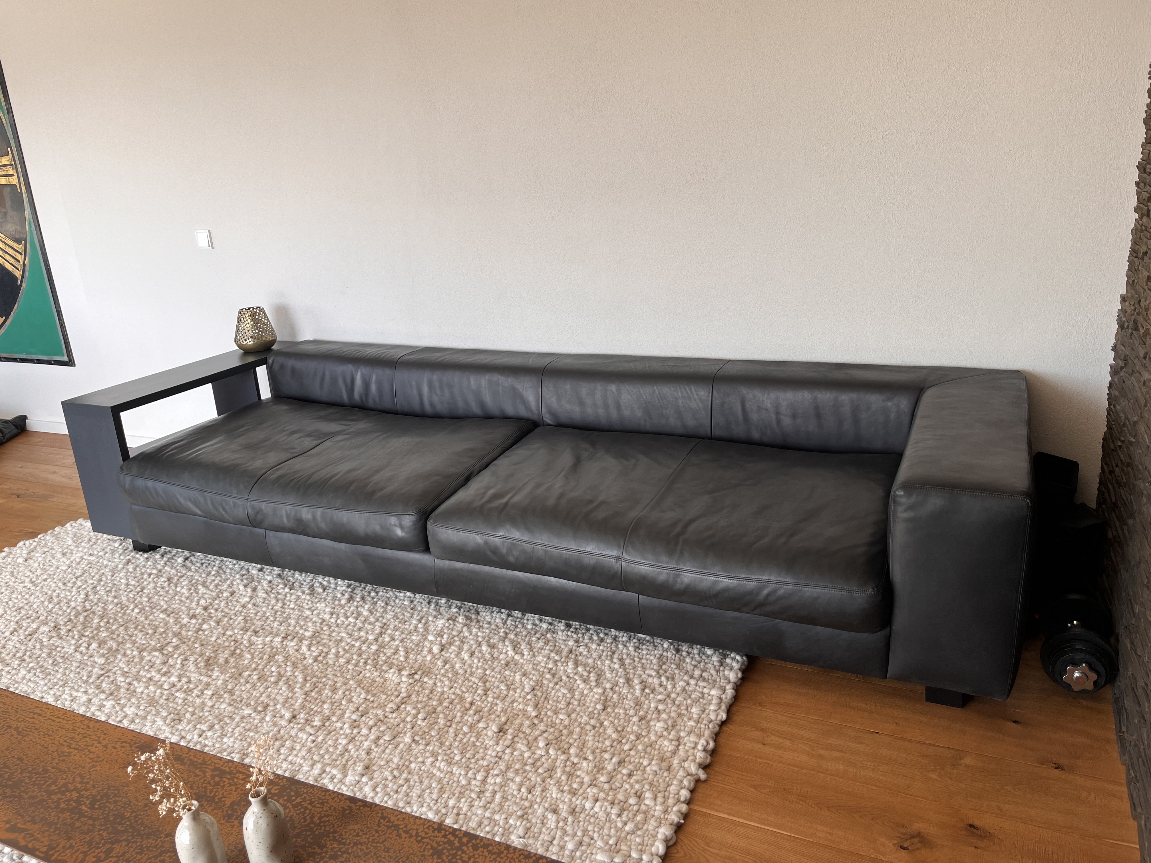 Al Jazar Sofa 4-Sitzer Leder Holz Schwarz