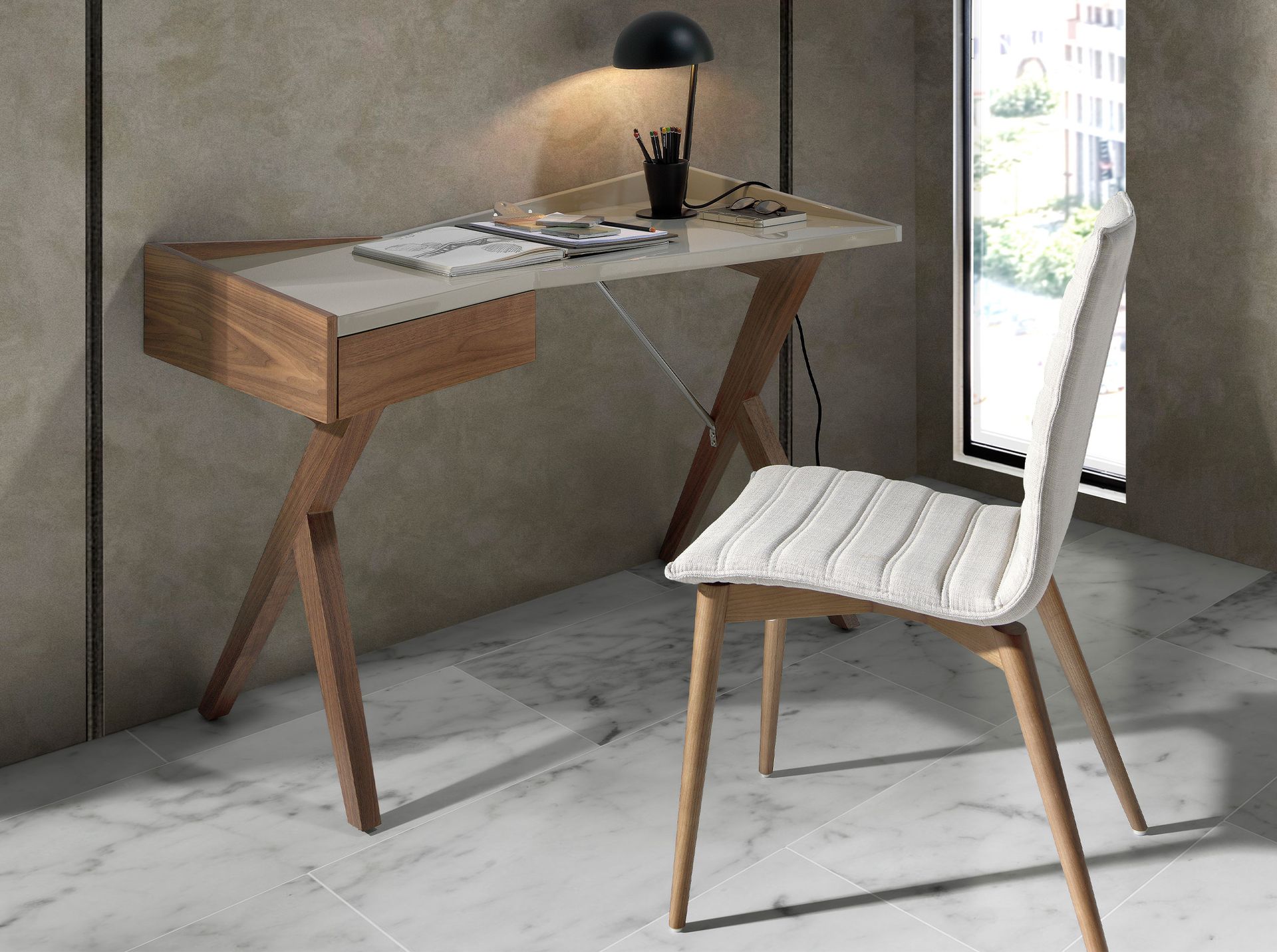 3018 Schreibtisch Holzfurnier Spanien