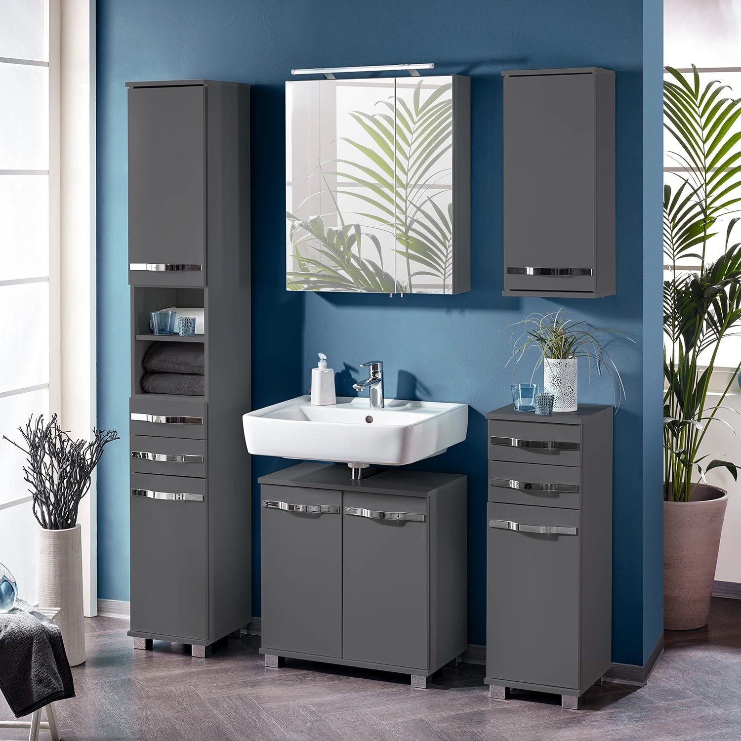 Schrank Holz Anthrazit
