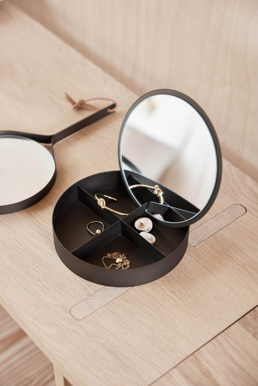 Mira Hand mirror Stainless steel Glass Brown