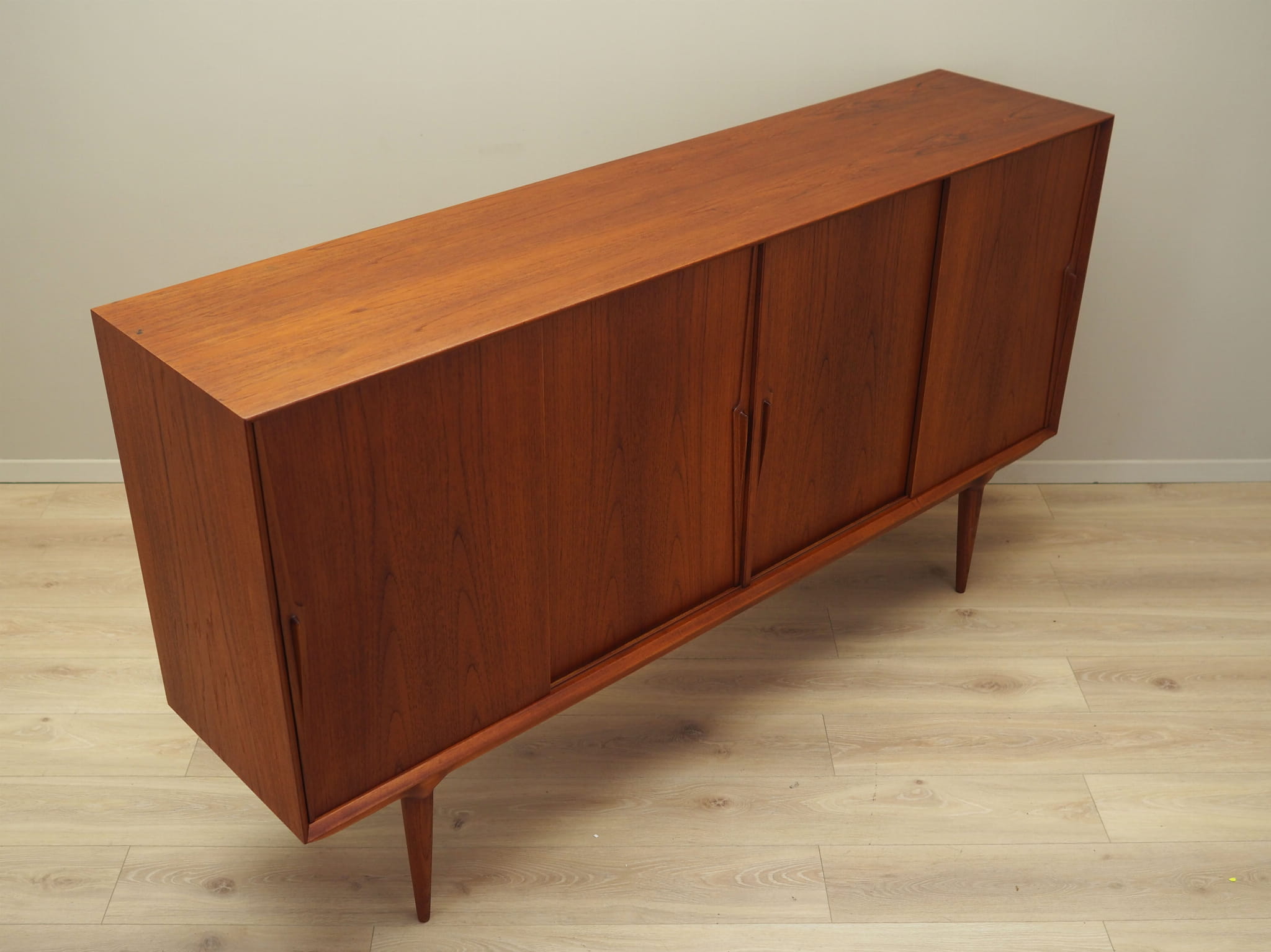 Vintage Highboard Teakholz Braun 1970er Jahre