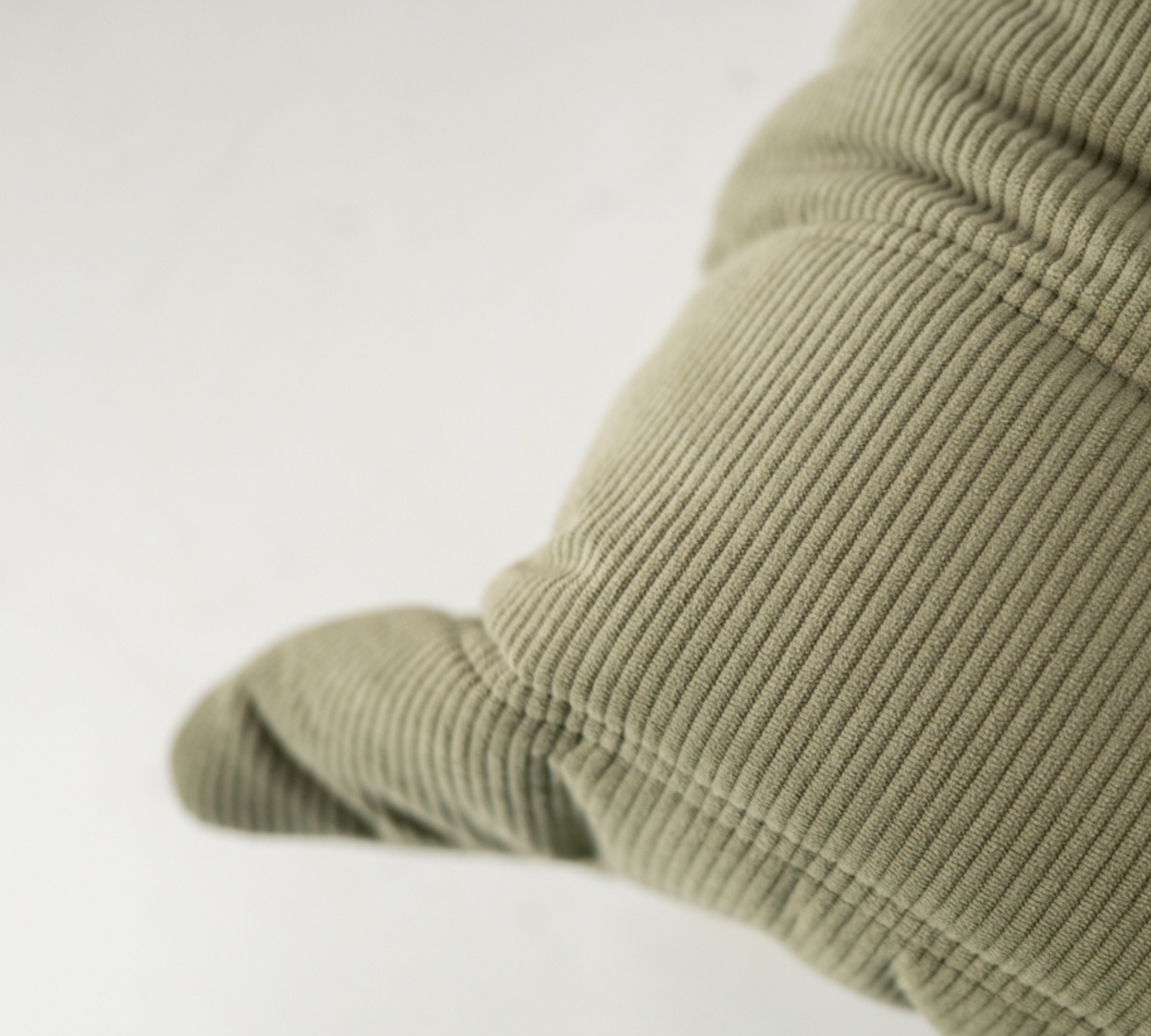 Togo Sessel und Ottoman Set Cord Salbeigrün