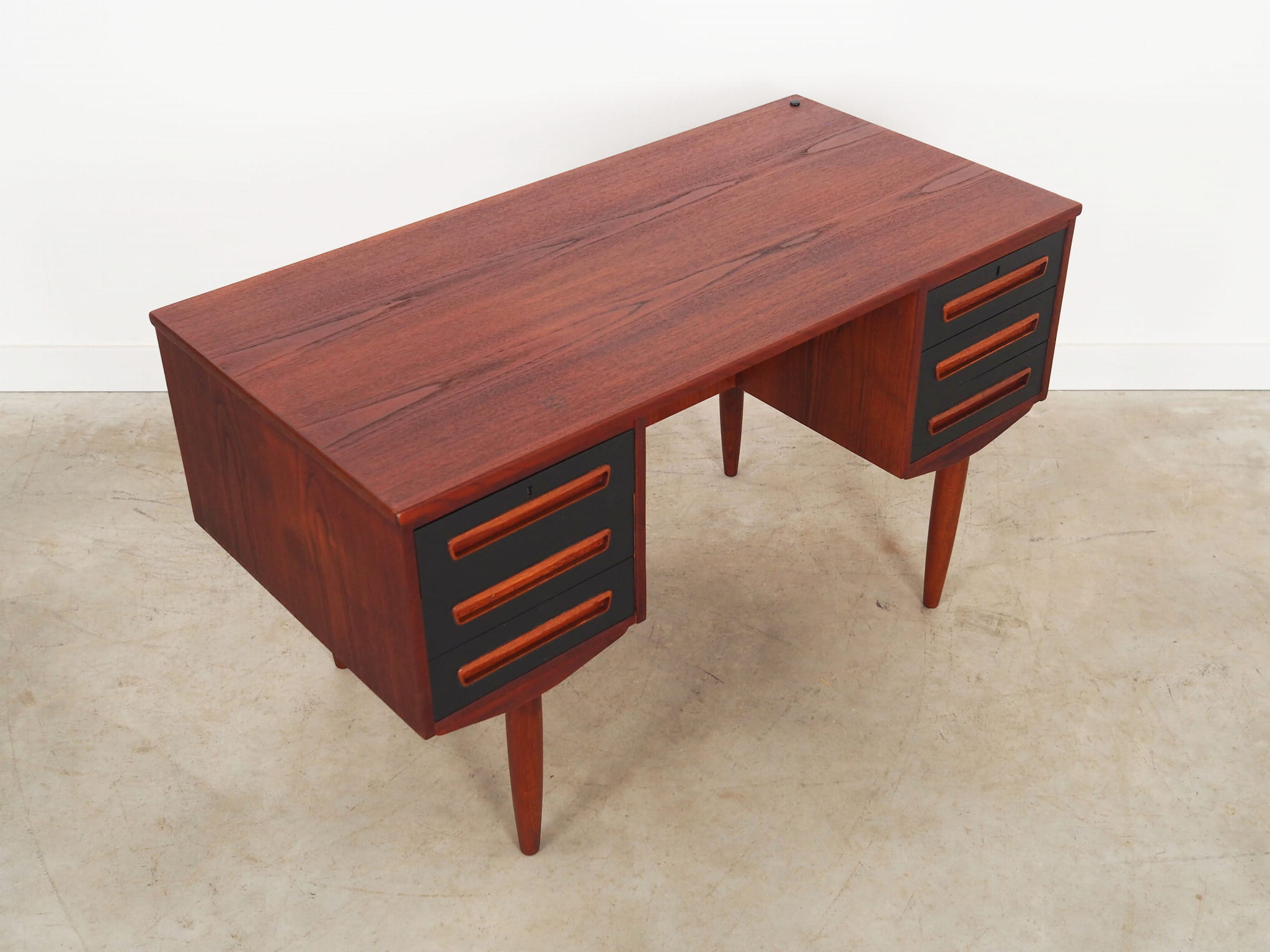 Vintage Schreibtisch Teakholz Braun 1970er Jahre