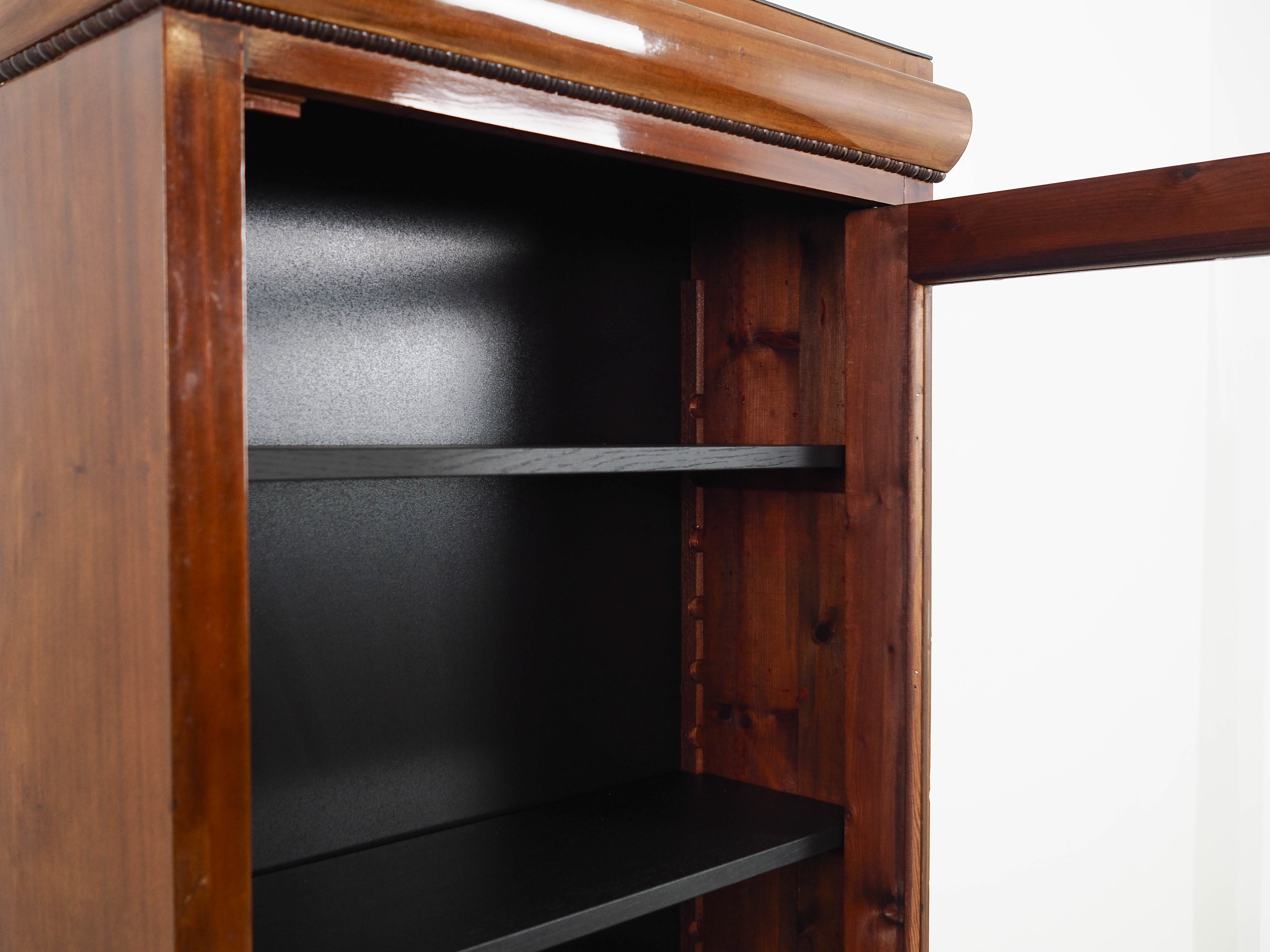 Vitrine Walnussholz 1960er Jahre