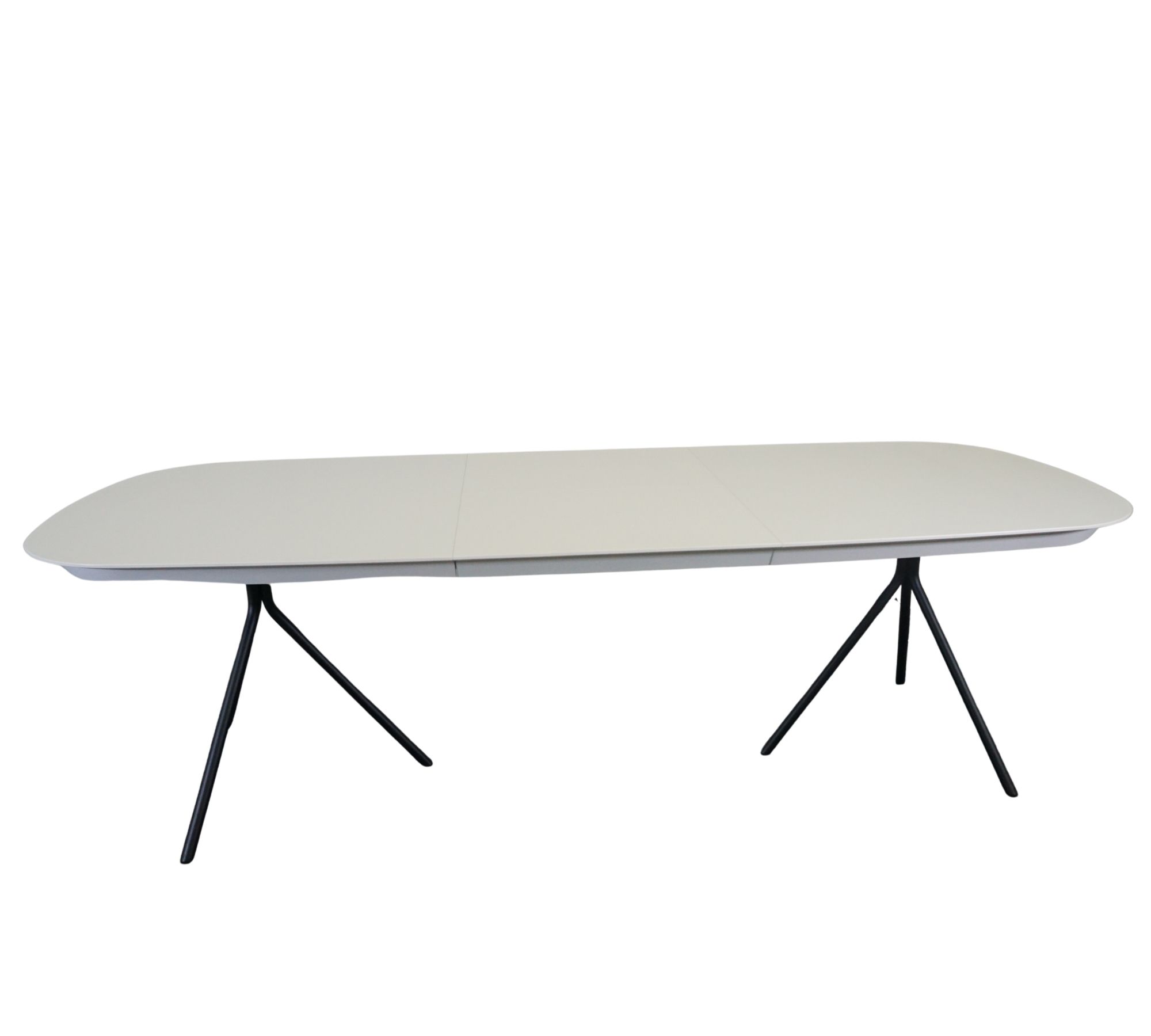 Ottawa Esstisch weißer Lack mit mattschwarzen Beinen