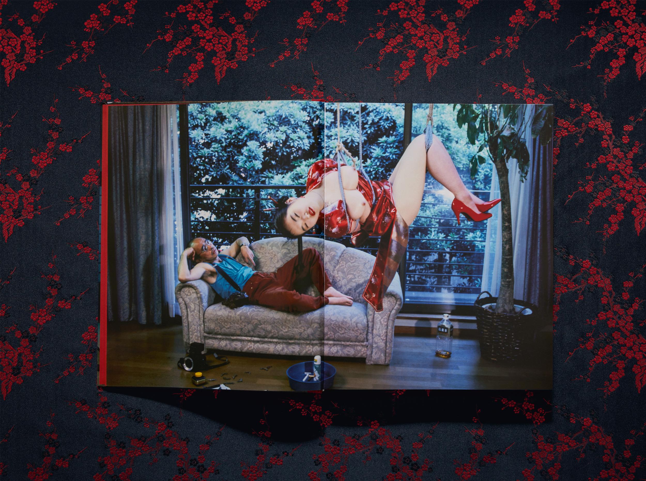 Araki. Bondage