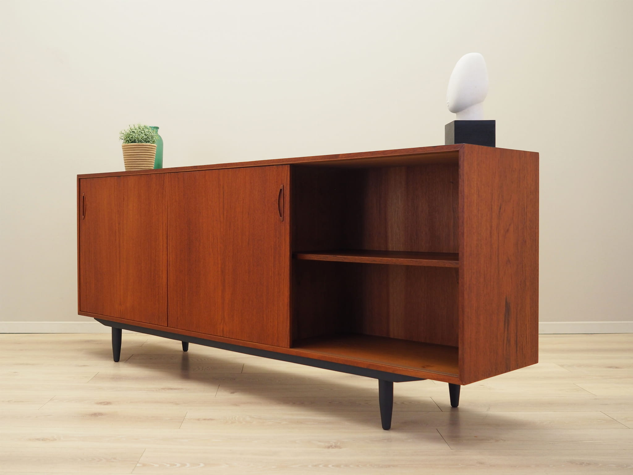 Vintage Sideboard Teakholz Braun 1970er Jahre