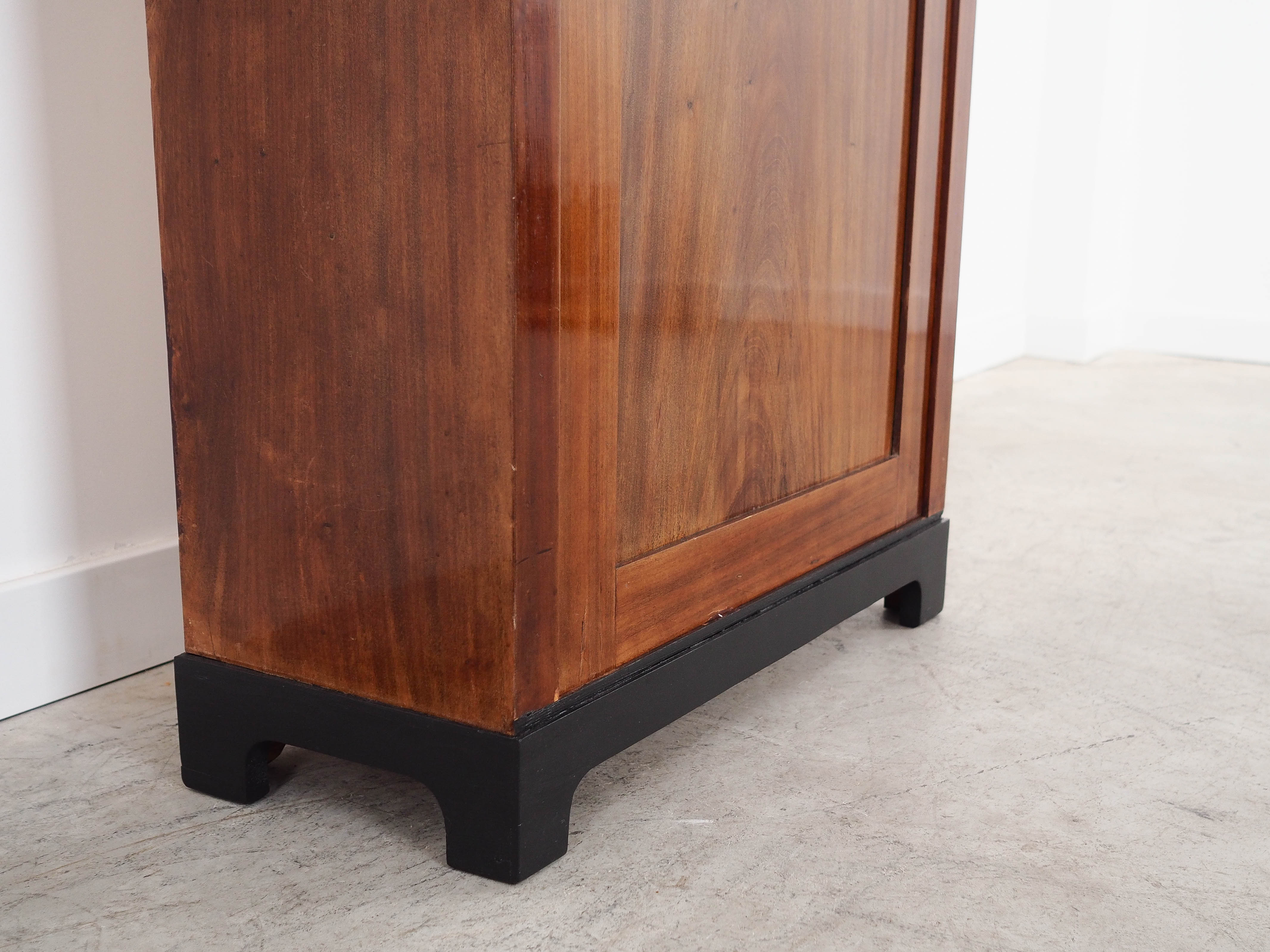 Vitrine Walnussholz 1960er Jahre