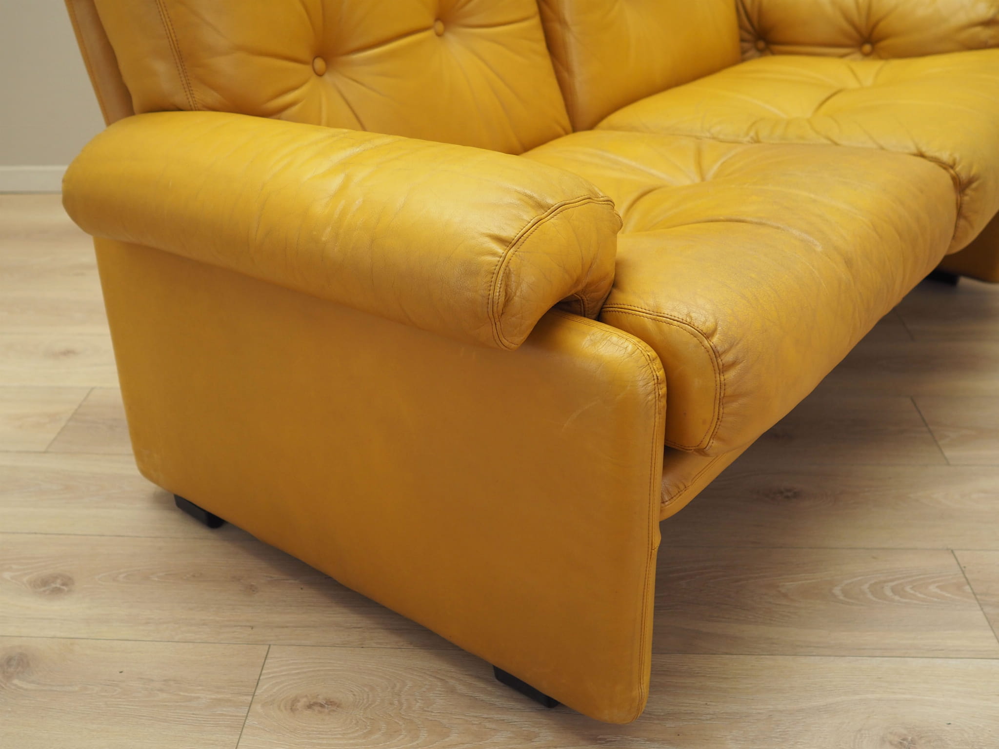 2-Sitzer Sofa Leder Gelb 1960er Jahre