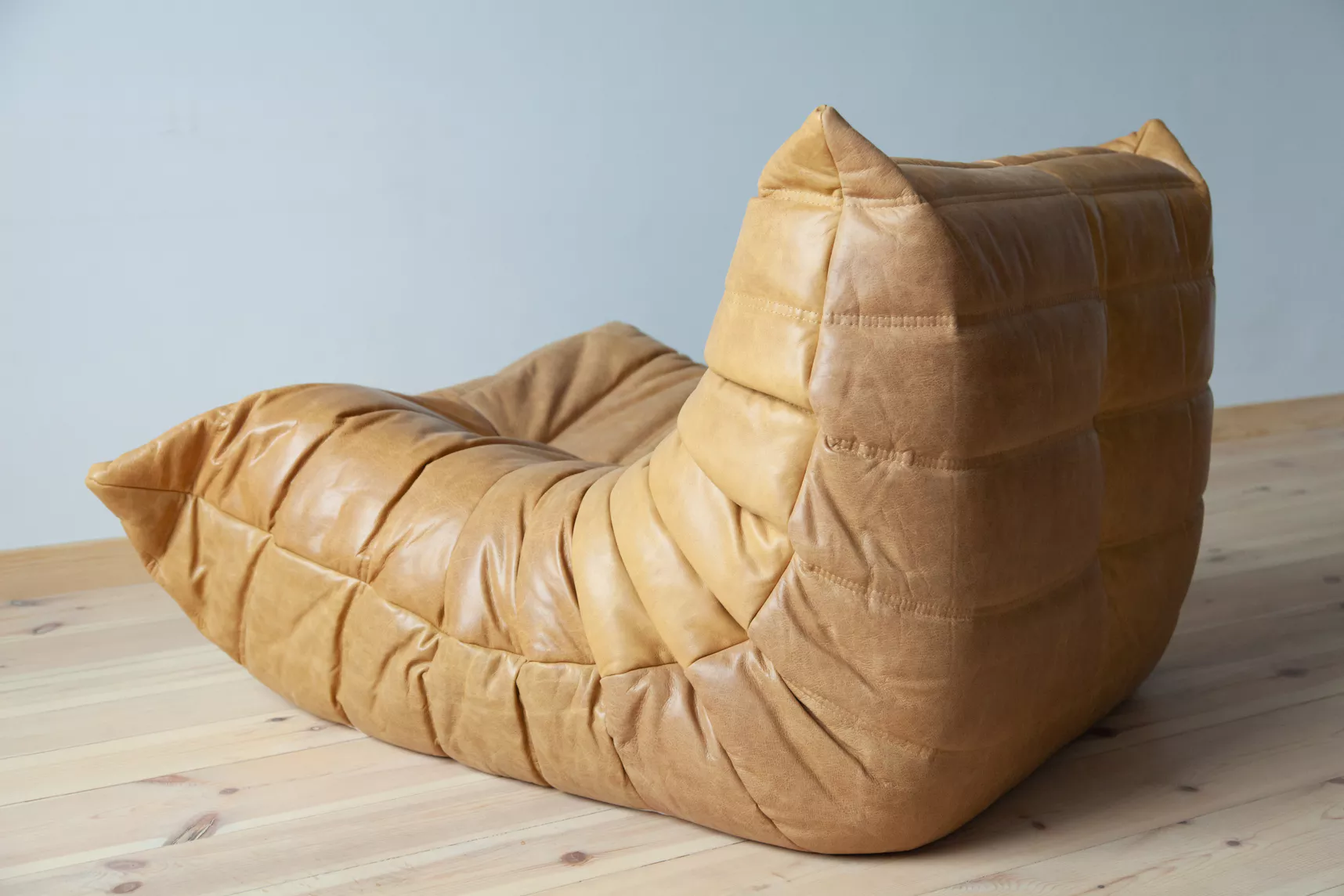 Togo Lounge Set 2-piece. Pull-up leather camel brown