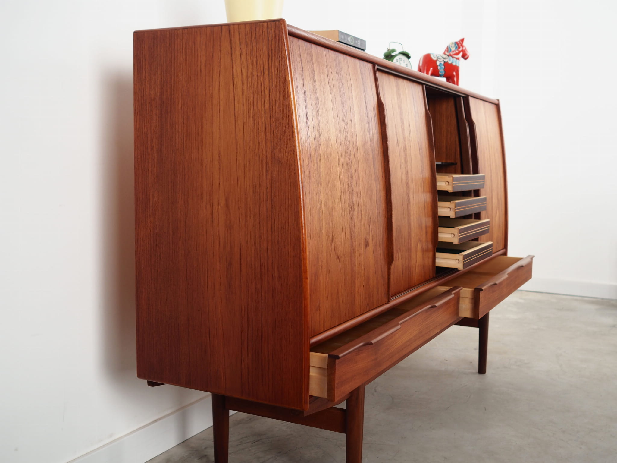 Vintage Highboard Teakholz Braun 1960er Jahre