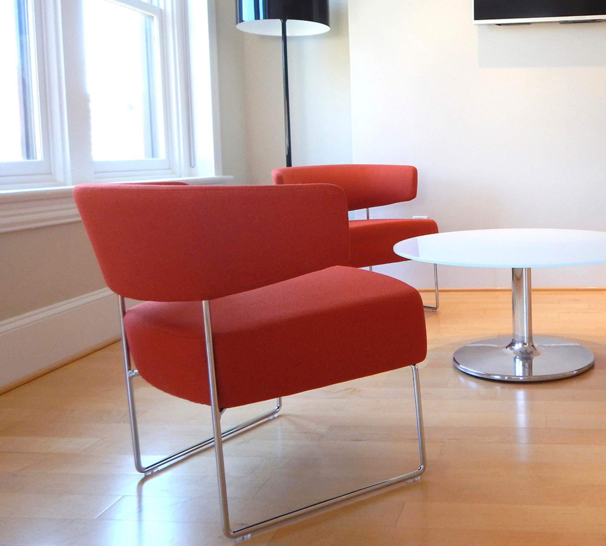 Tauro BU1934 Polstersessel Stahl Stoff Orange
