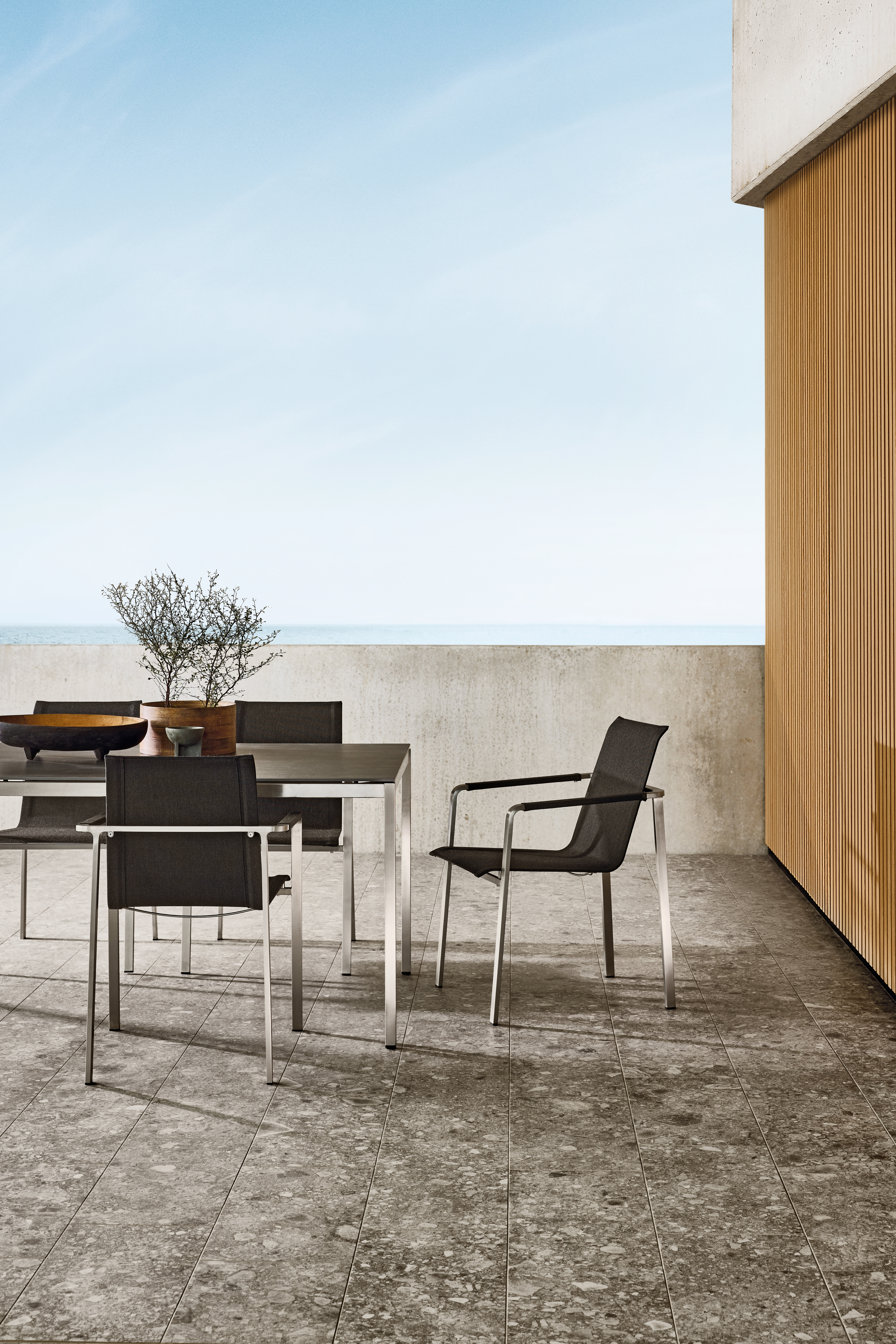 Slimm Tisch Edelstahl HPL-Platte Anthrazit 160 x 100cm