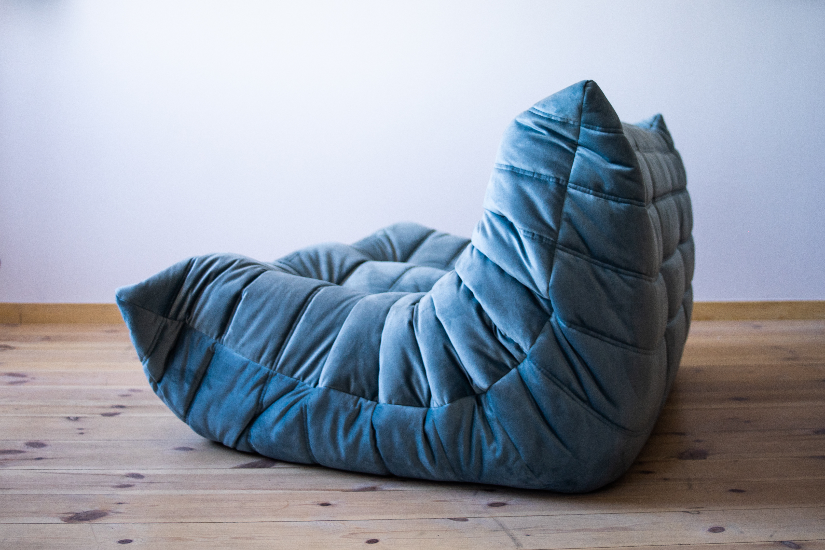 Divano Togo 2 posti velluto azzurro