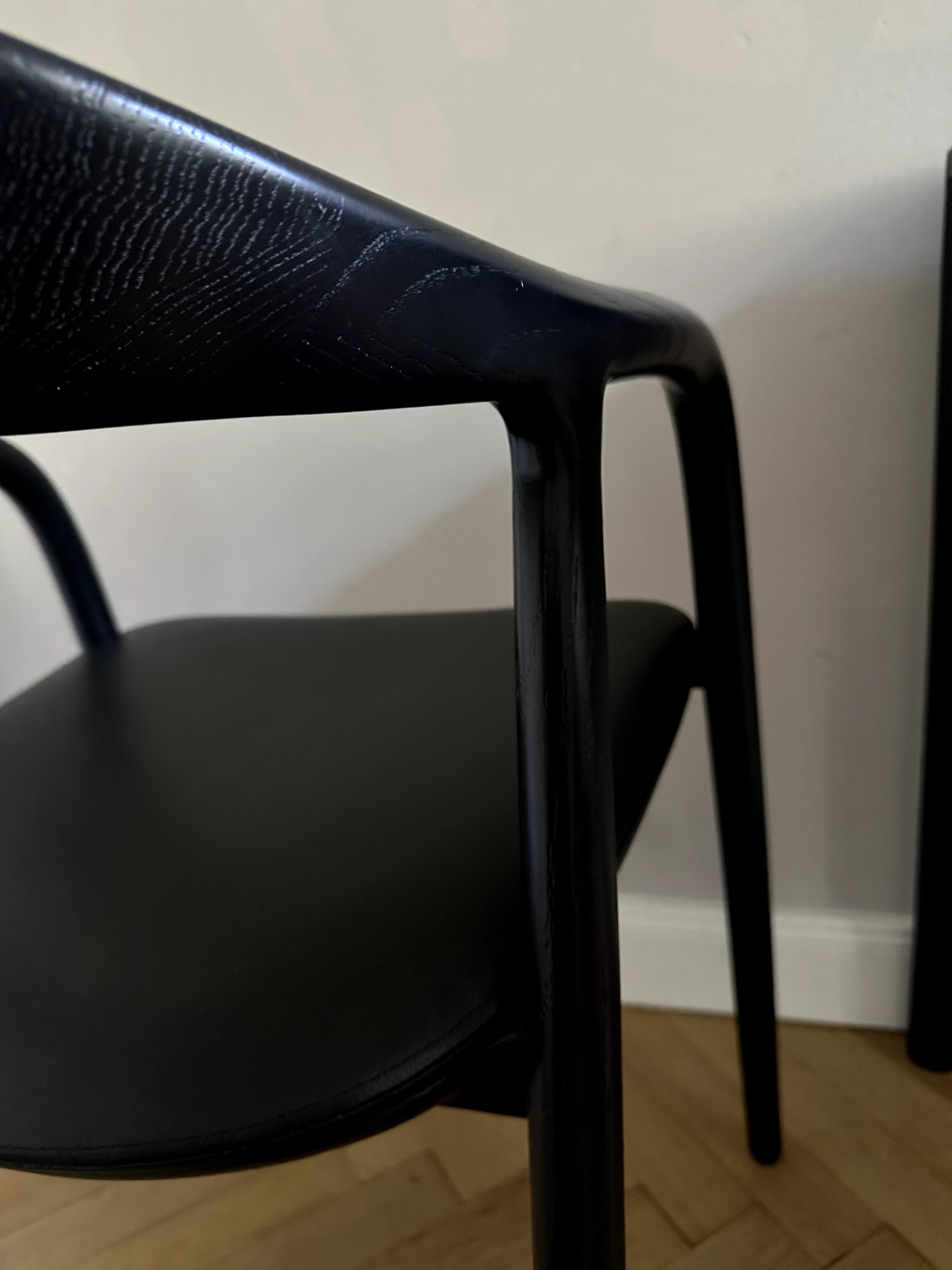 Neva Chair by ARTISAN design by Regular Company