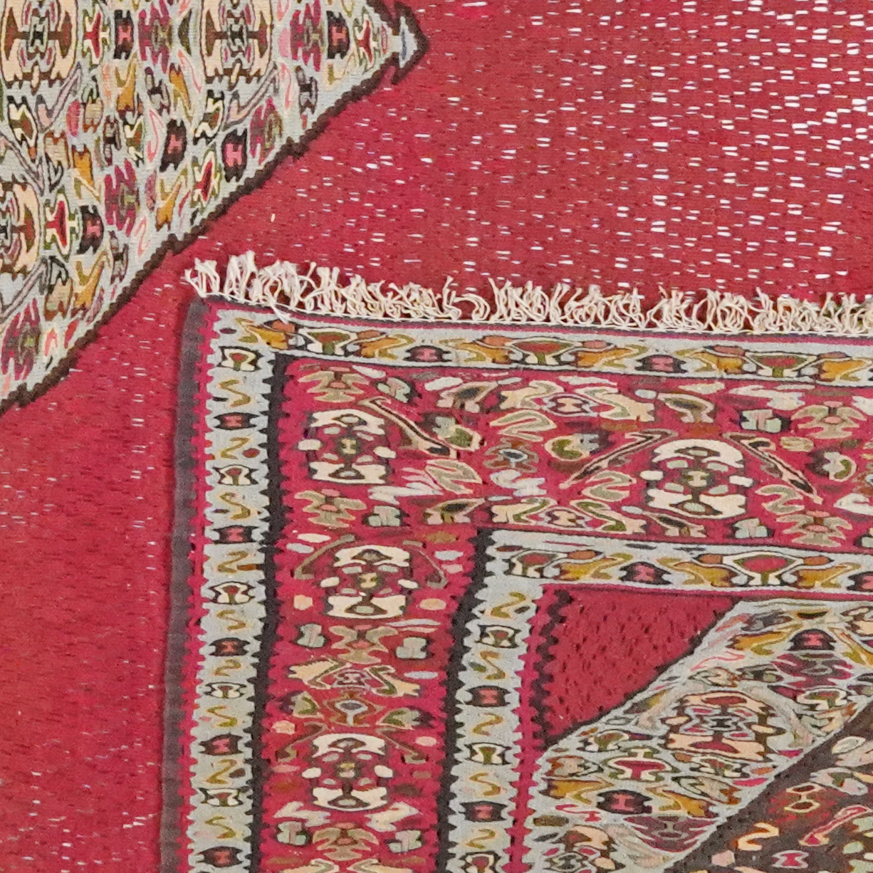 Kilim Senneh Teppich Braun