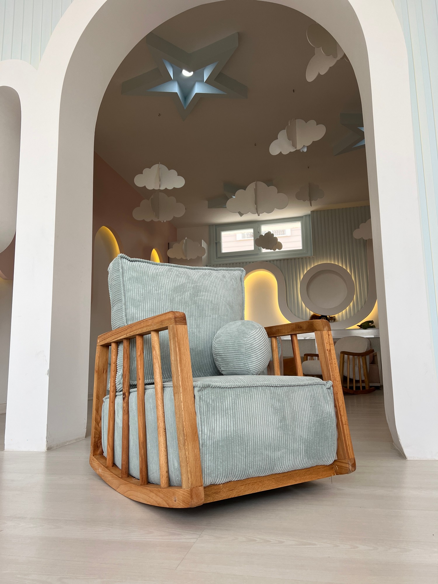 Here's the translation, keeping the original formatting:

Sallanan Kindersessel Blau
Swinging Children's Chair Blue