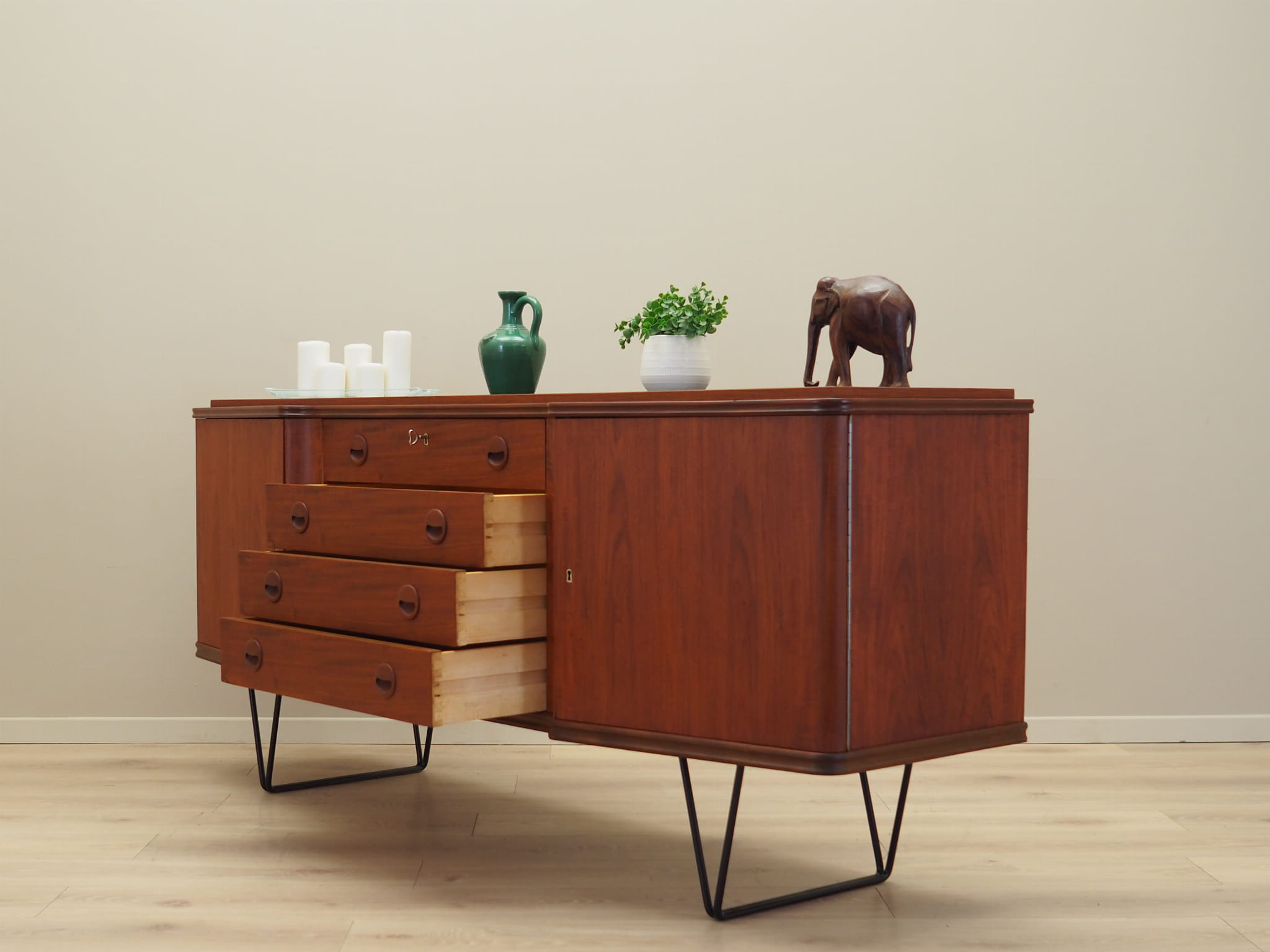 Sideboard Teakholz Braun 1970er Jahre