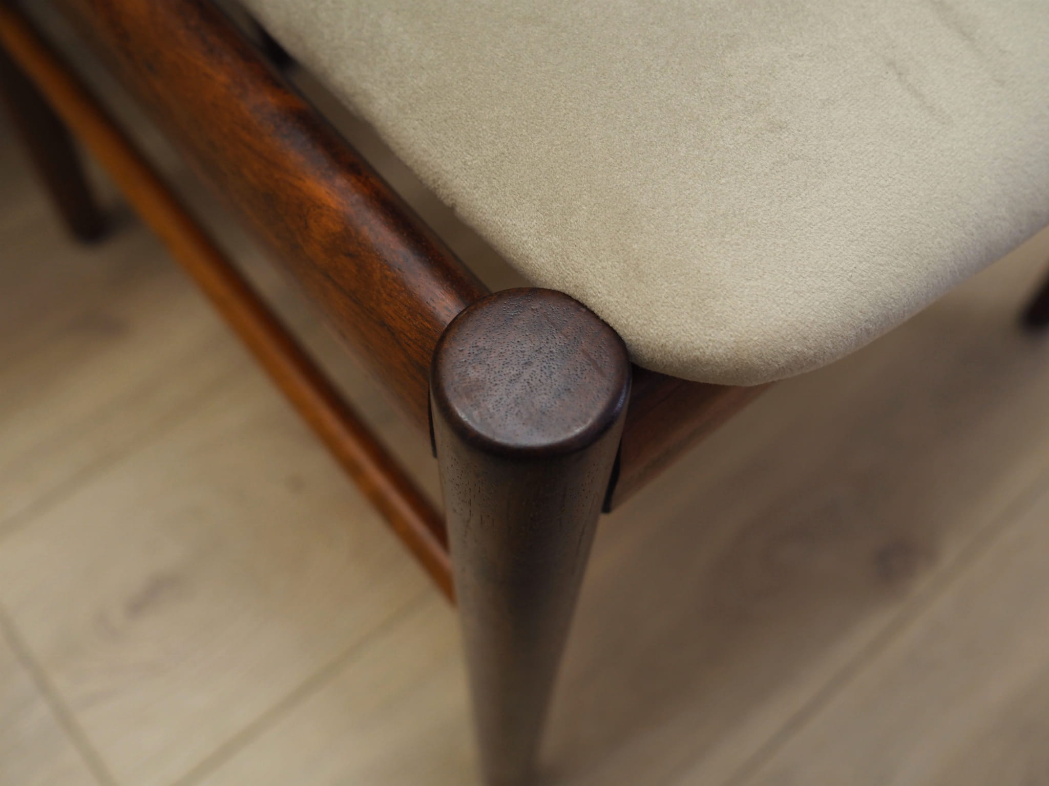 Sechser-Set Mahogany Stühle 1970 Jahre