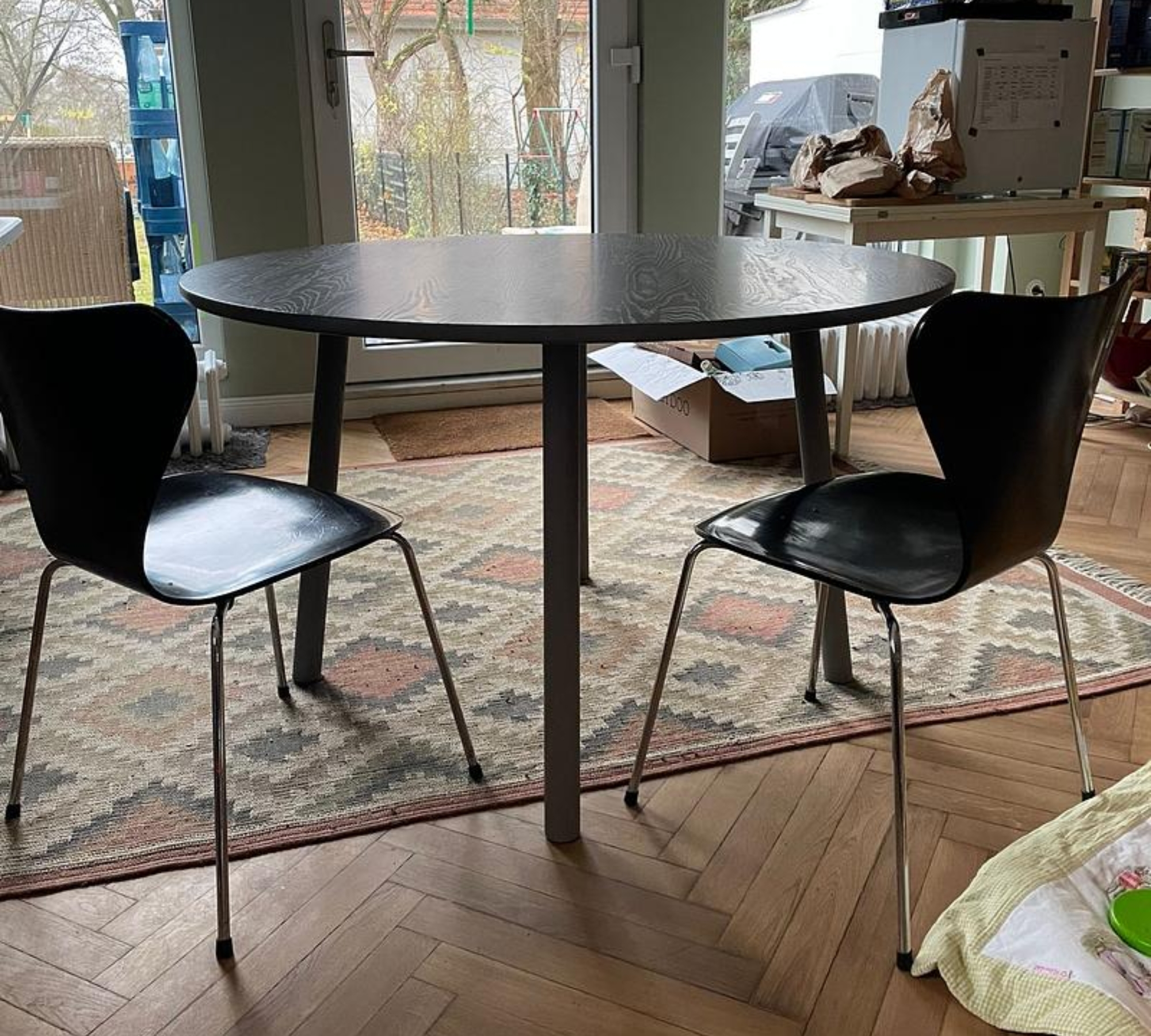 Profile Esstisch Grau Ø 120cm