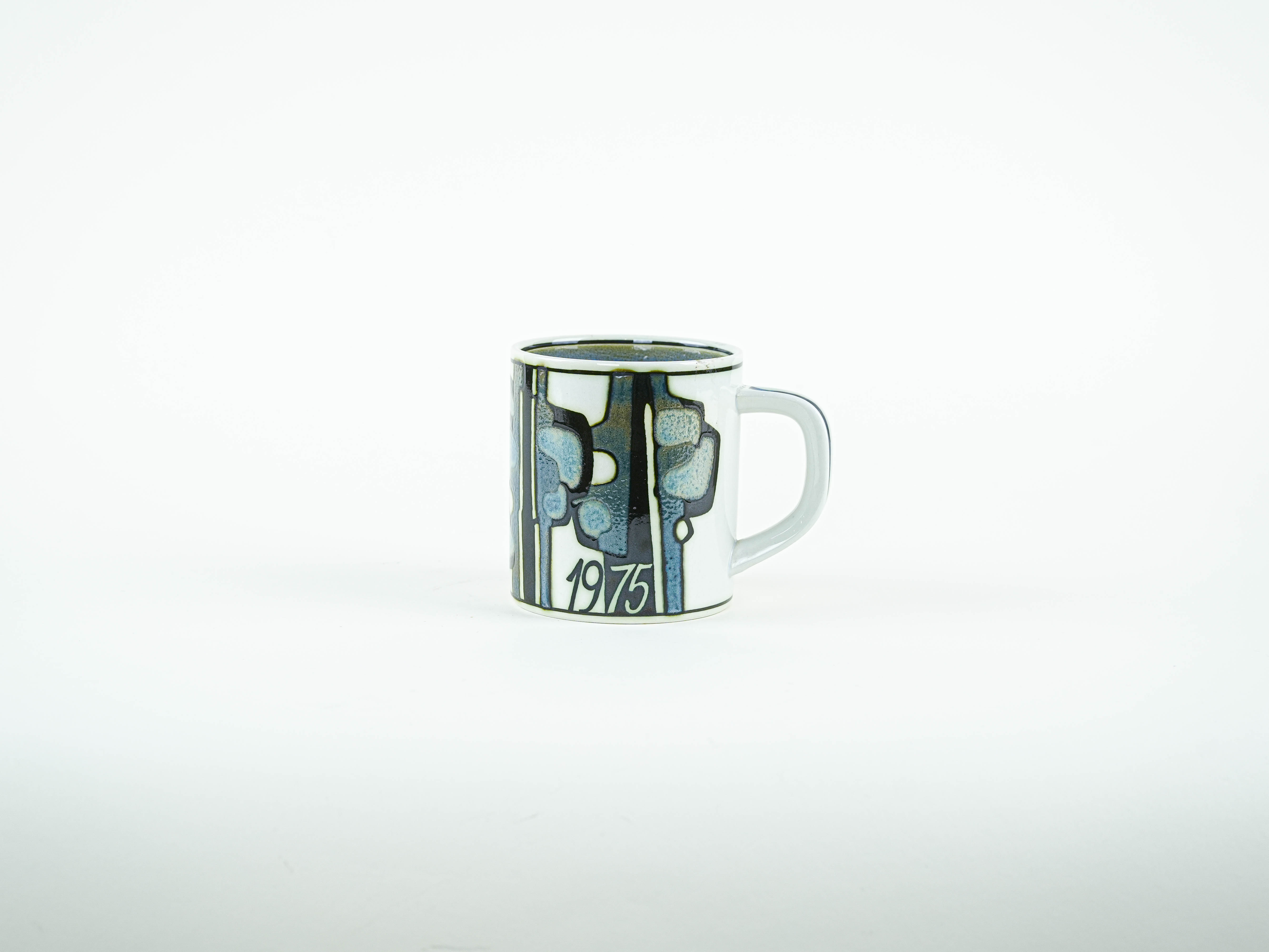 Ceramic cup 1970s Bodil Buch Royal Copenhagen