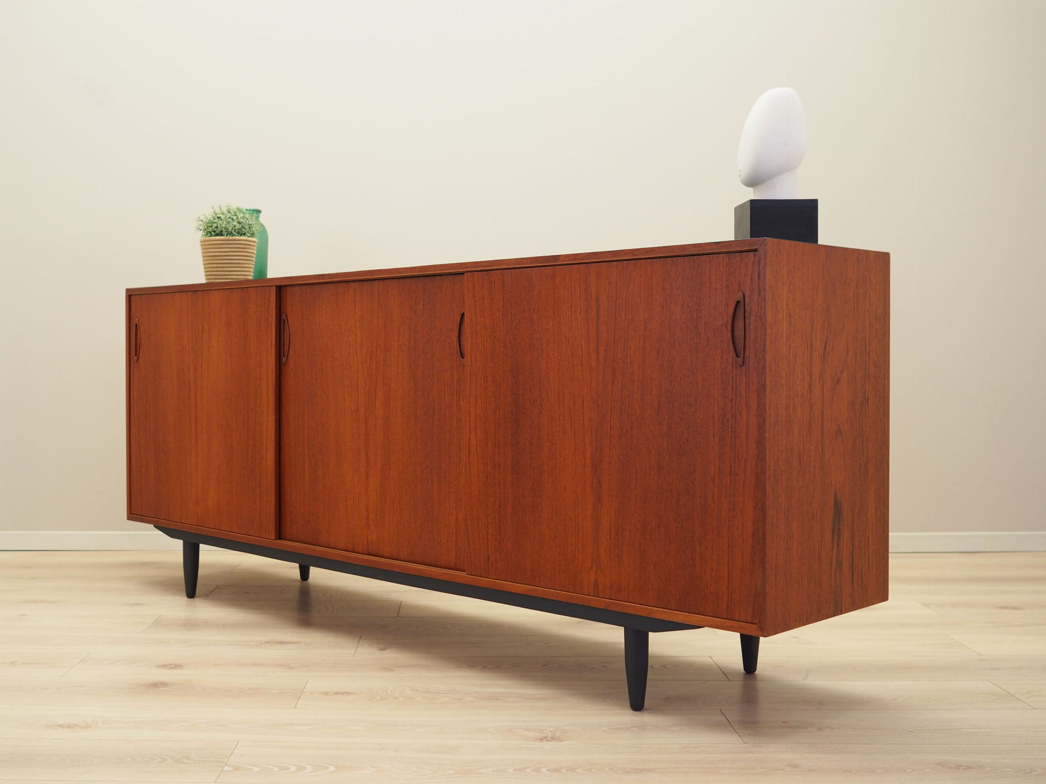 Vintage Sideboard Teakholz Braun 1970er Jahre