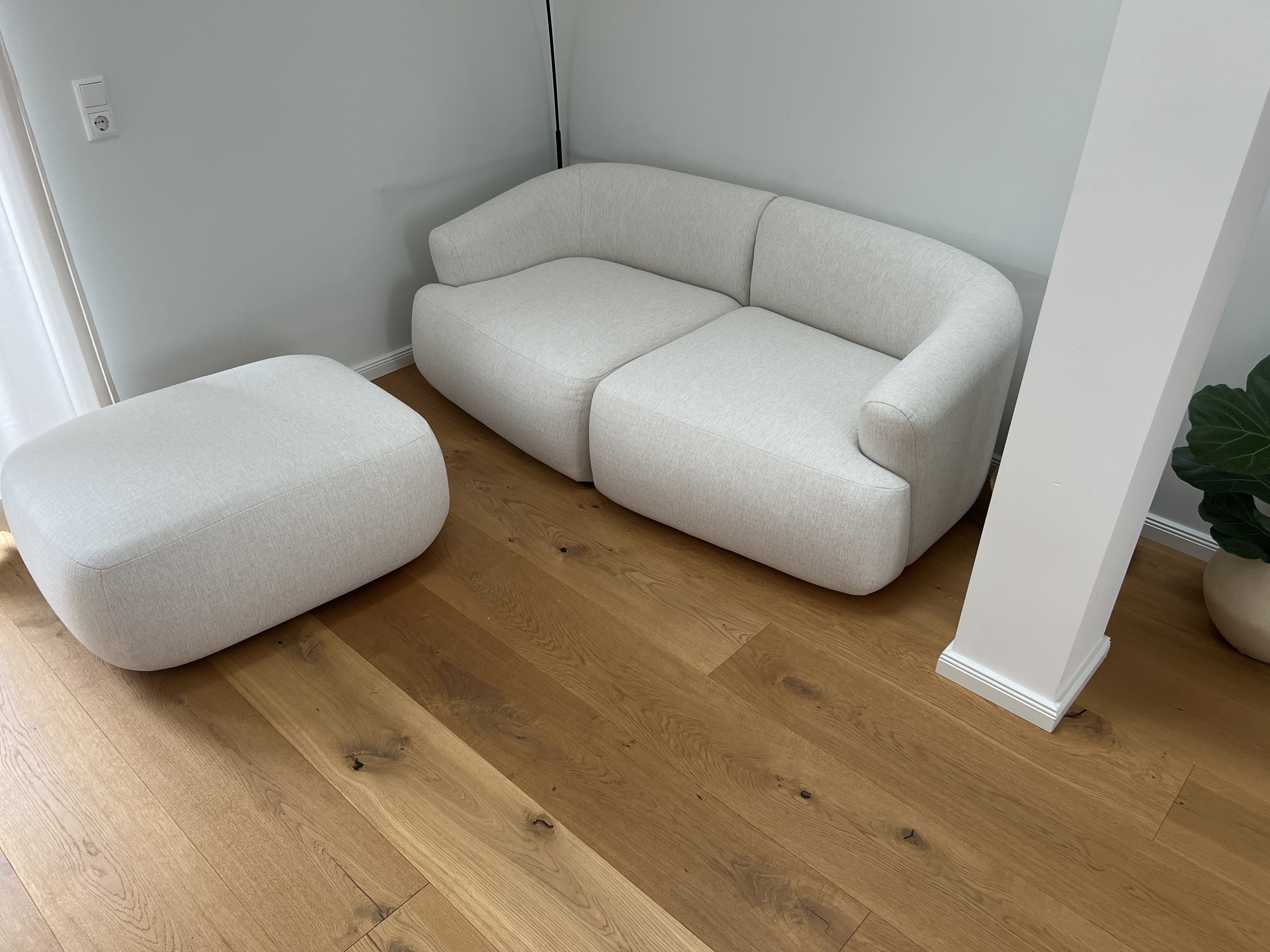 Sofia Sofa 2-seater incl. ottoman Beige