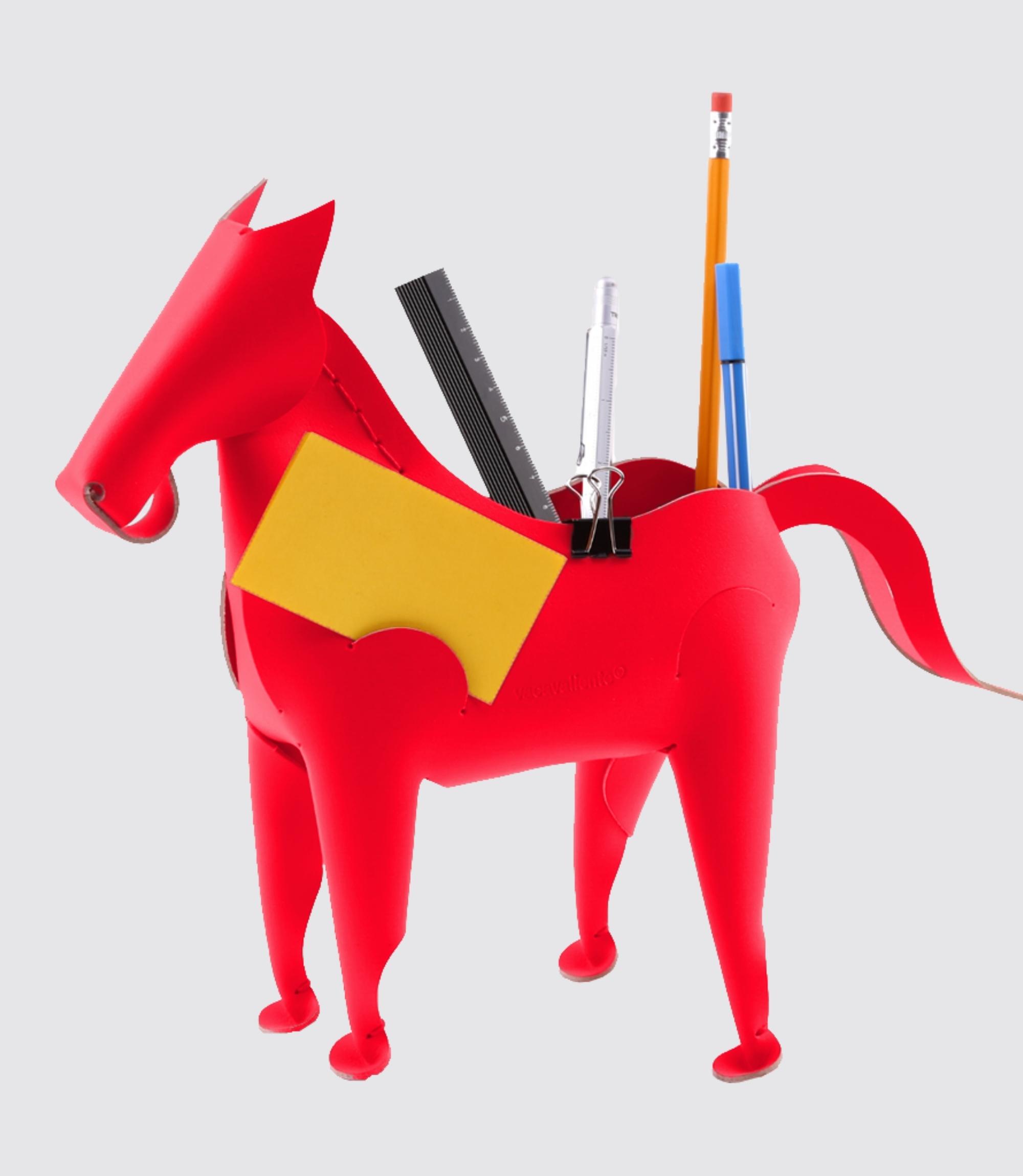 Pferd Schreibtischhelfer aus 100% Recyceltem Leder Rot