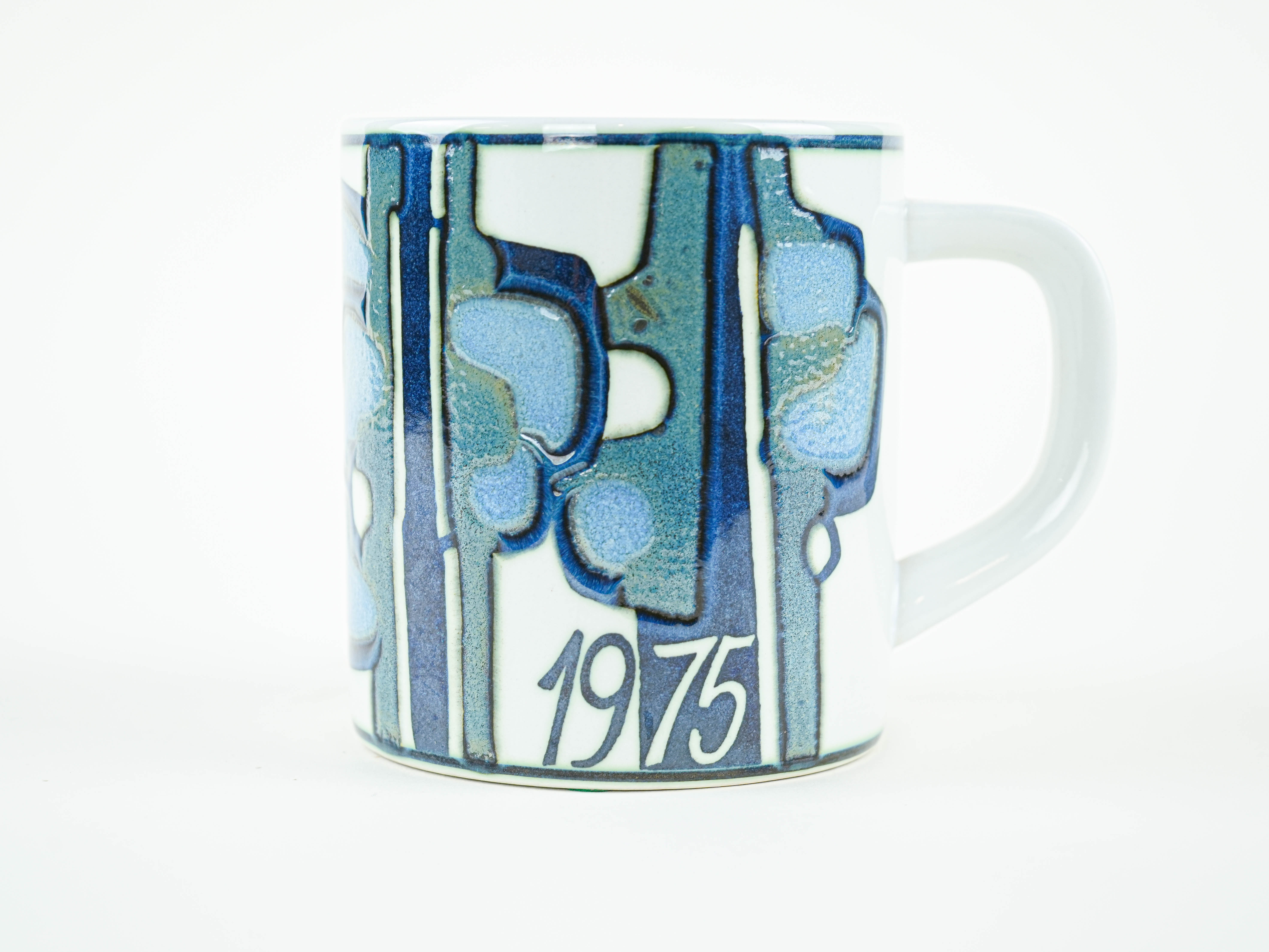 Ceramic cup 1970s Bodil Buch Royal Copenhagen