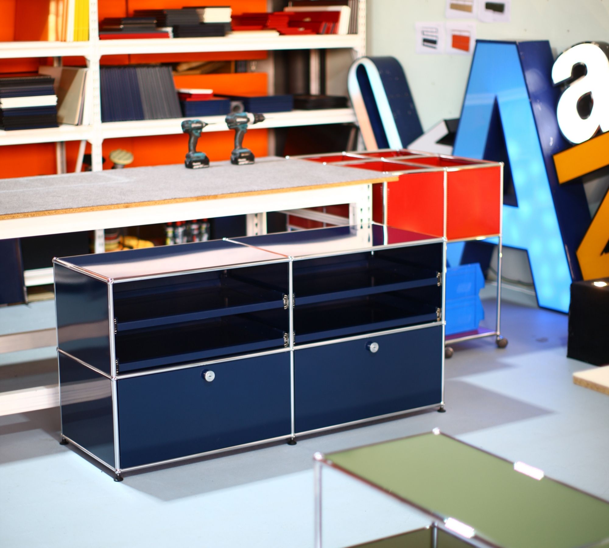 Sideboard Mit 4 Fächern & 2 Schiebeschubladen Stahlblau