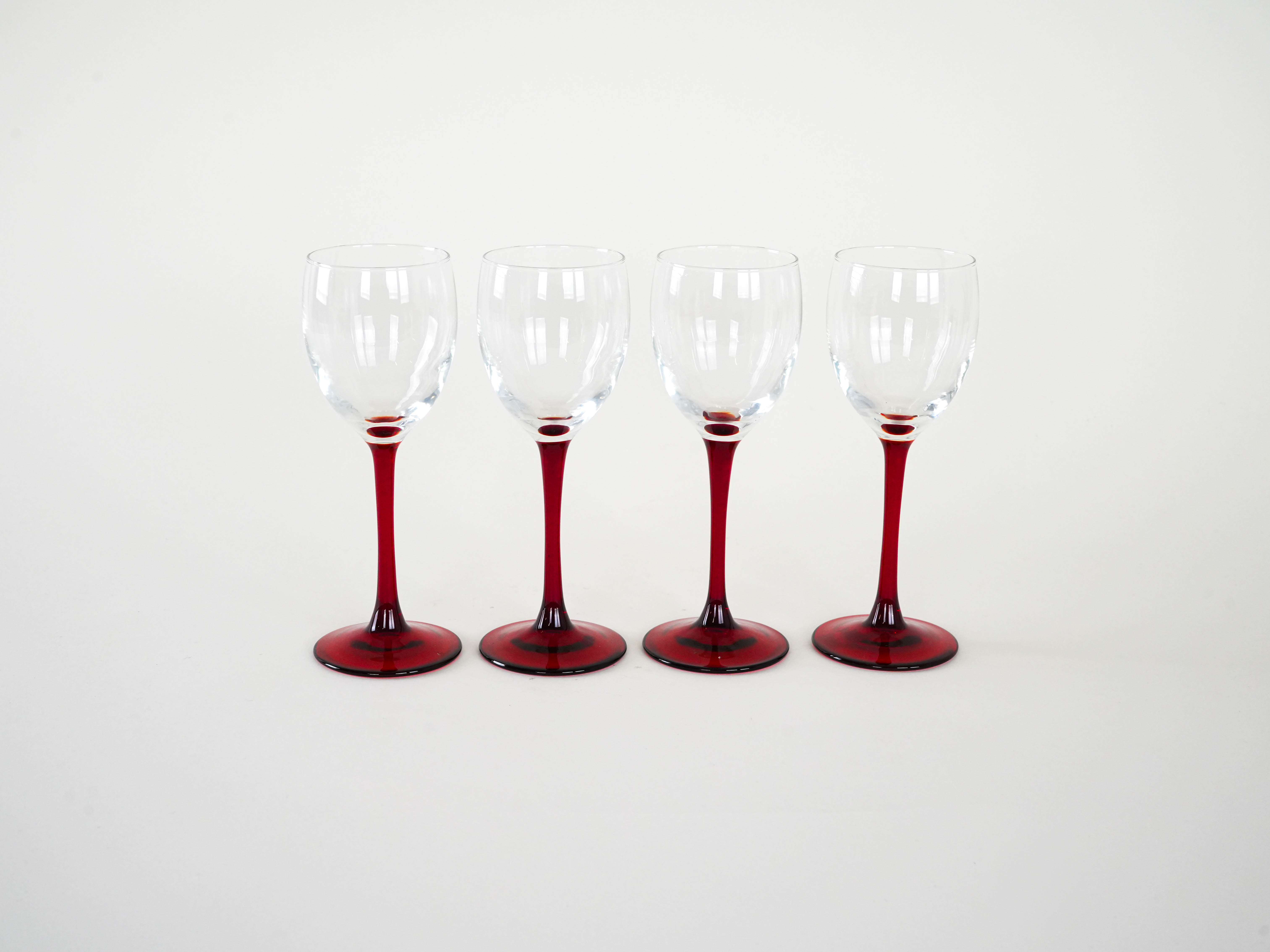 4x Wine glasses Red 