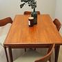 Tavolo in teak marrone anni '70 3