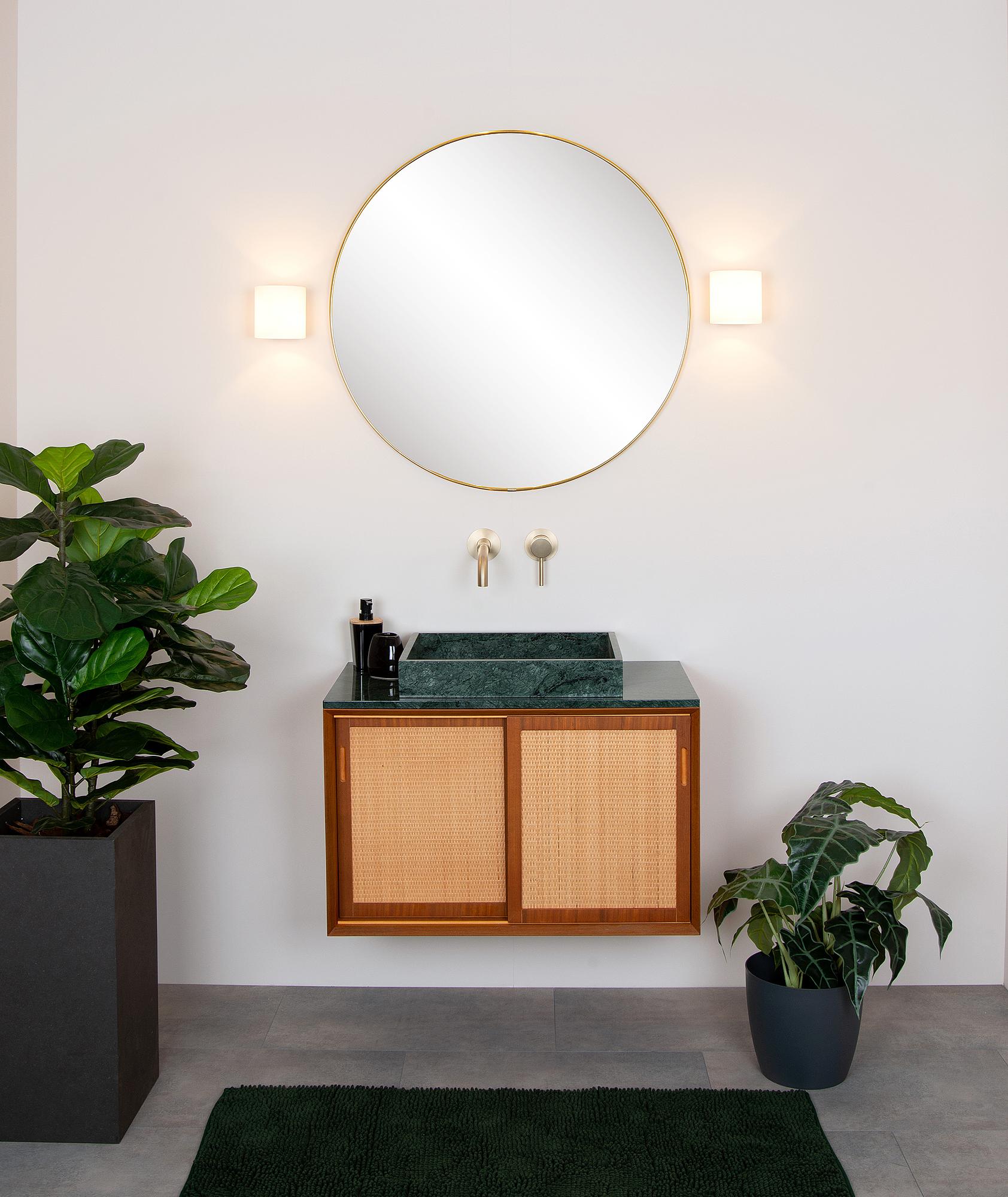 Jelte Wall Lamp Opal Glass Black 3