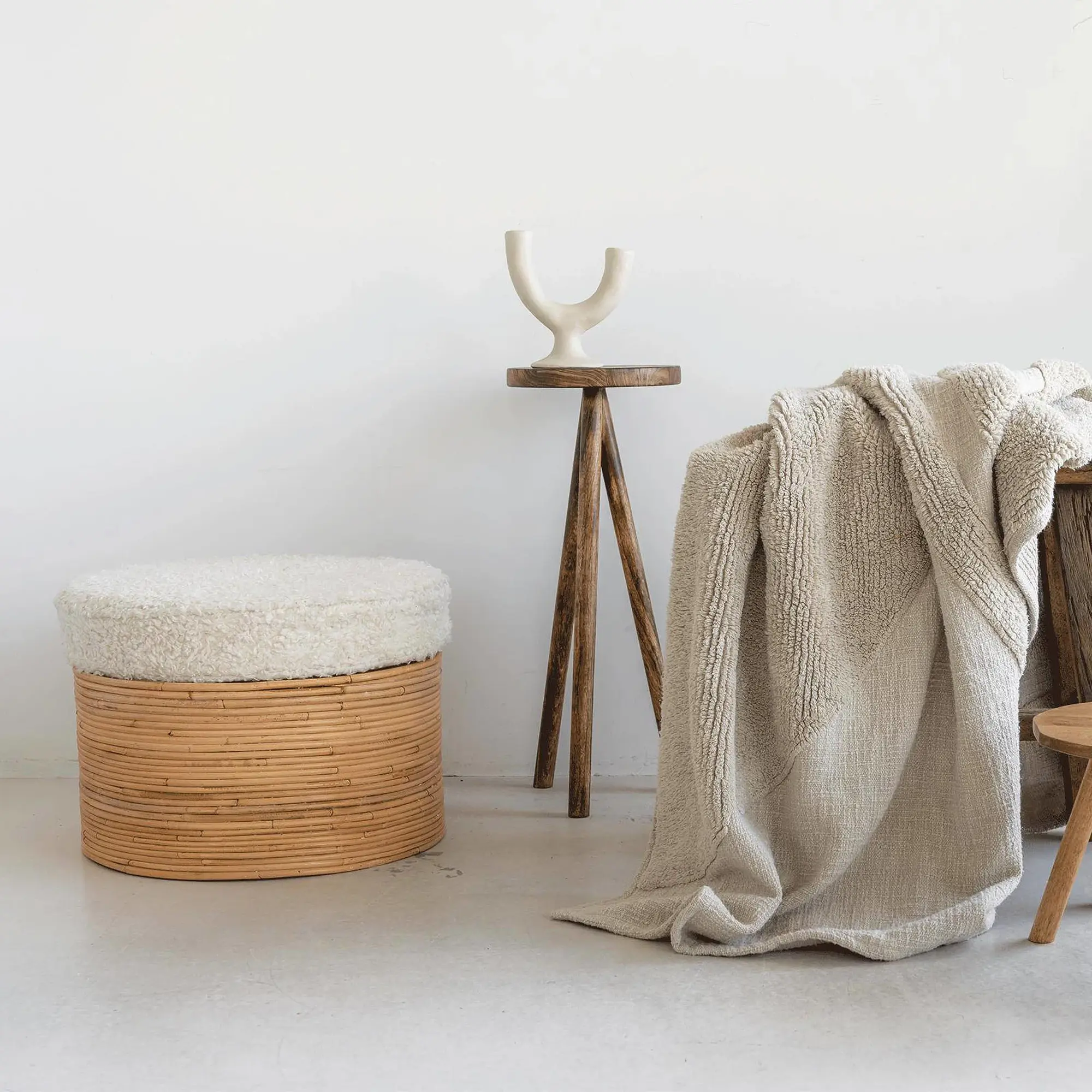 Rattan Pouf White 1