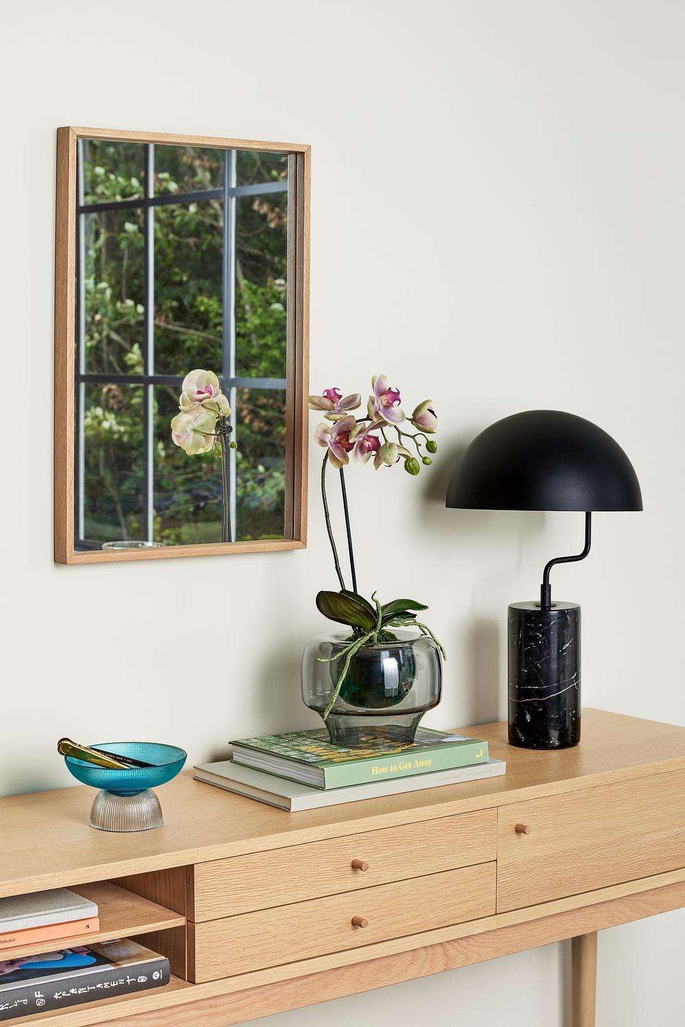 Poise Table Lamp Marble Black 0