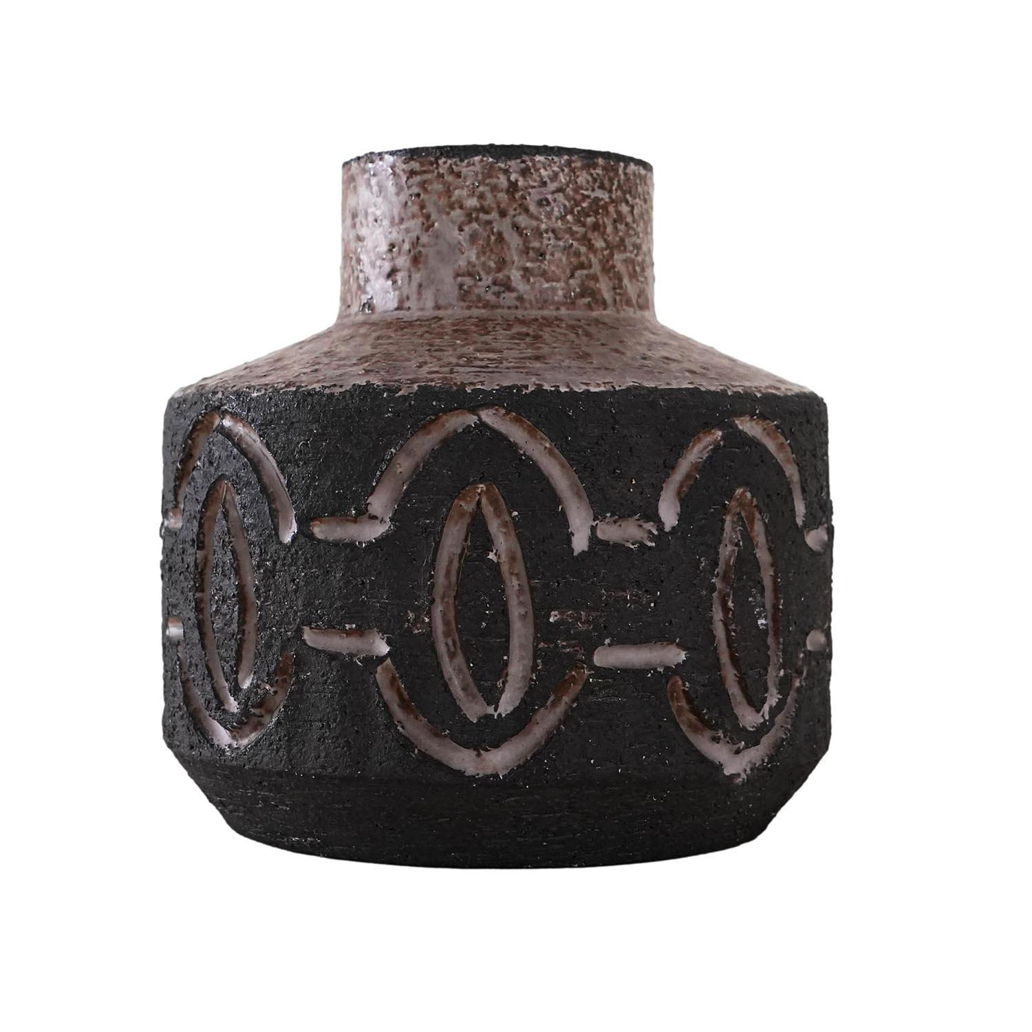 Vaso in ceramica marrone 0