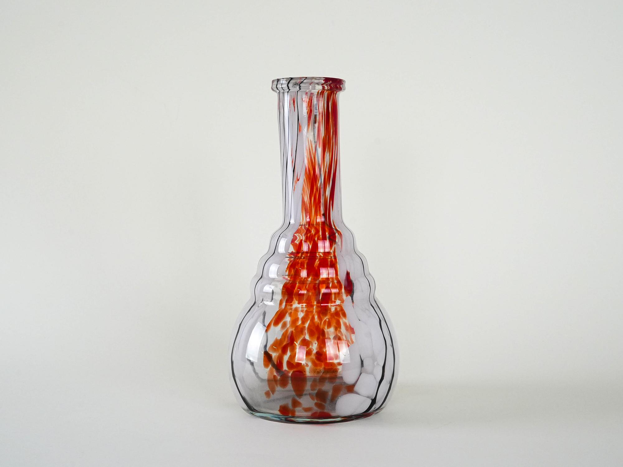 Vaso in vetro rosso 
 2