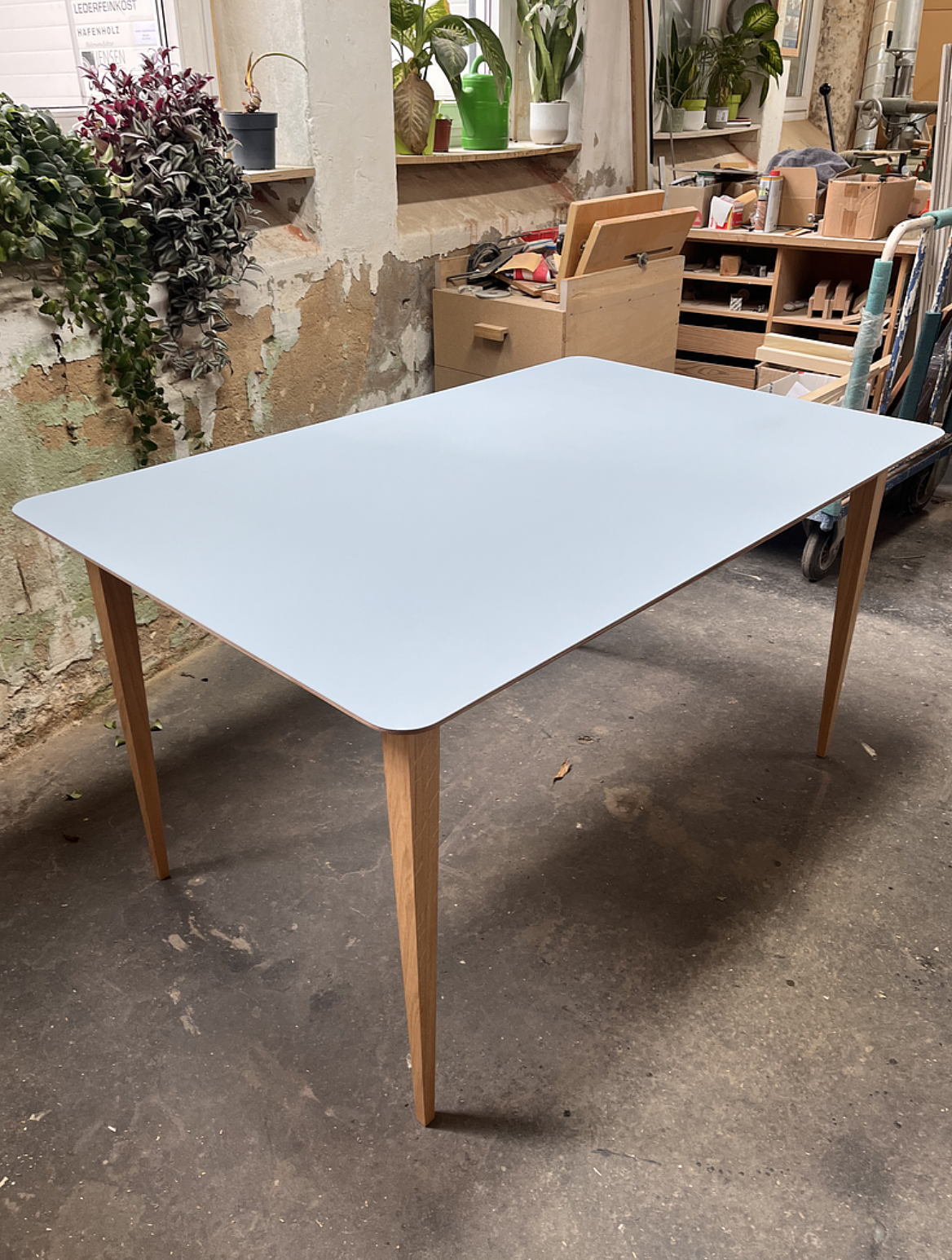 Beluga Tisch Holz Linoleum Blue Haze 0