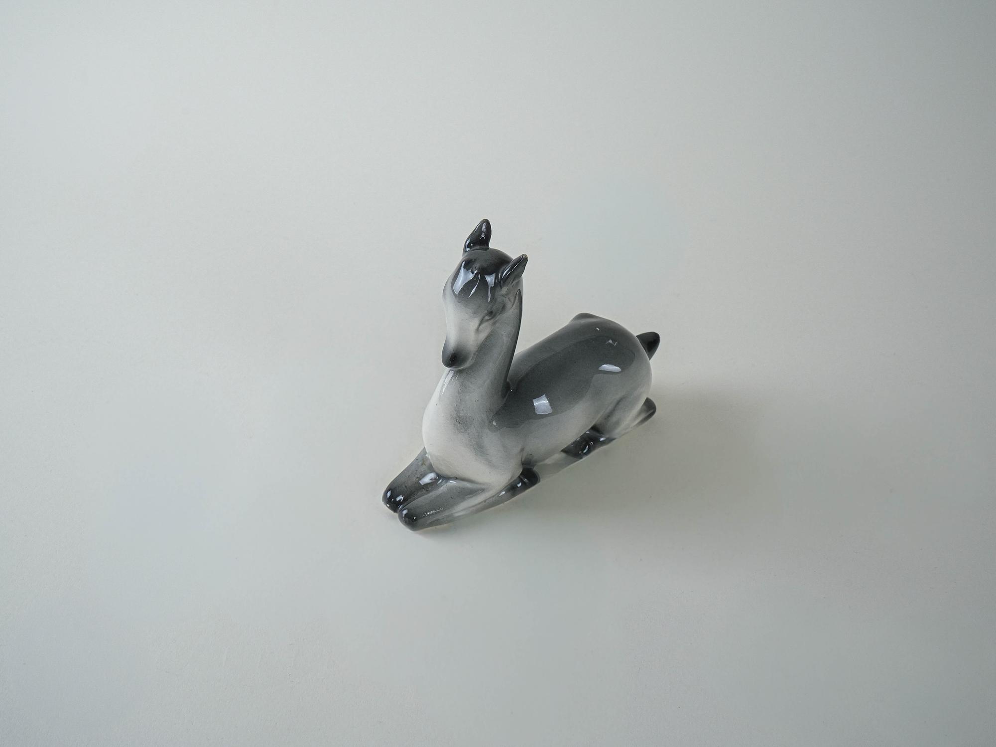 Ceramic fawn figure Grey 1970s 8
