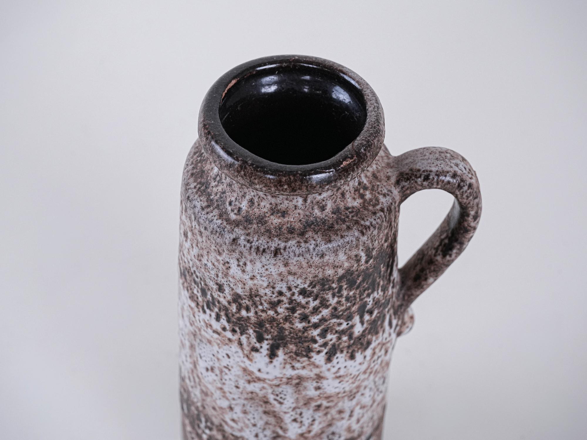 Keramikvase mit Henkel 1960er Jahre 5