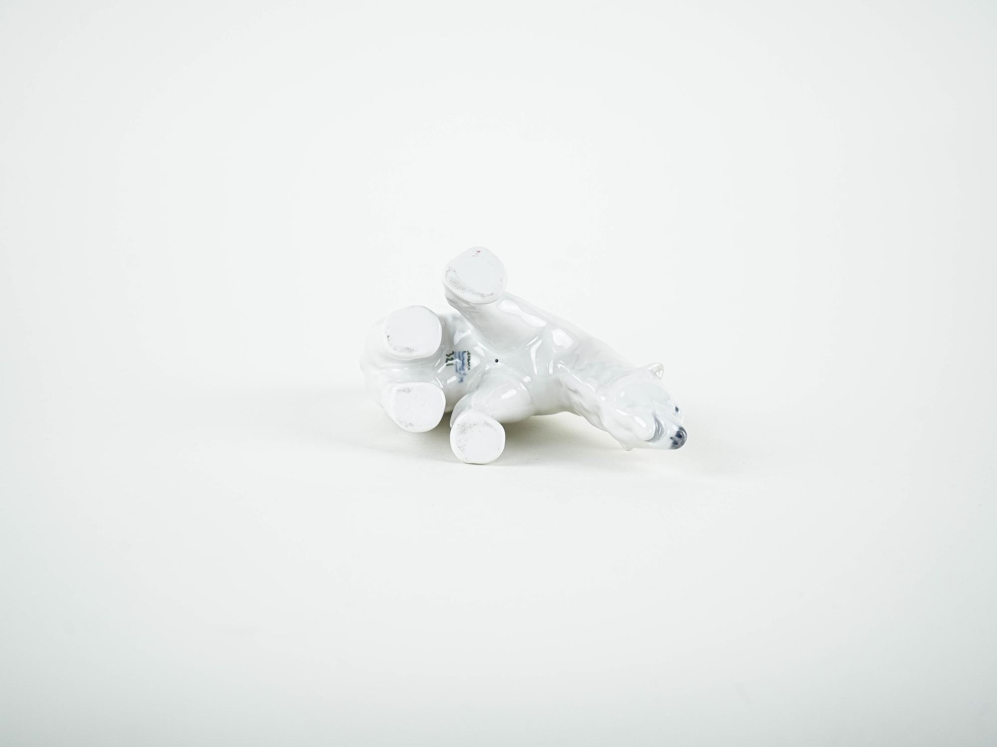Porzellan-Eisbärenfigur 1970er Jahre 5