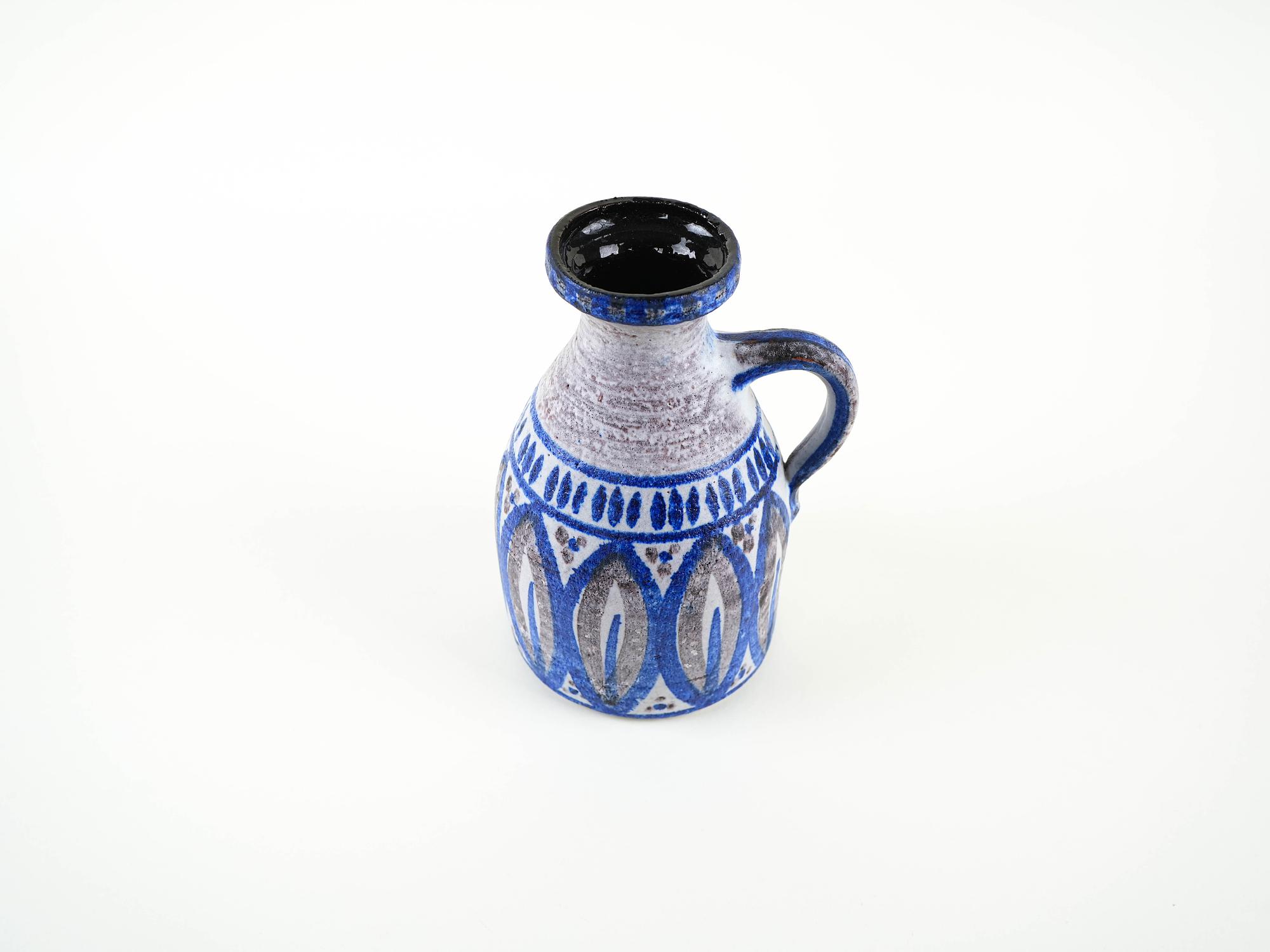 Ceramic vase with handle 1960s 3