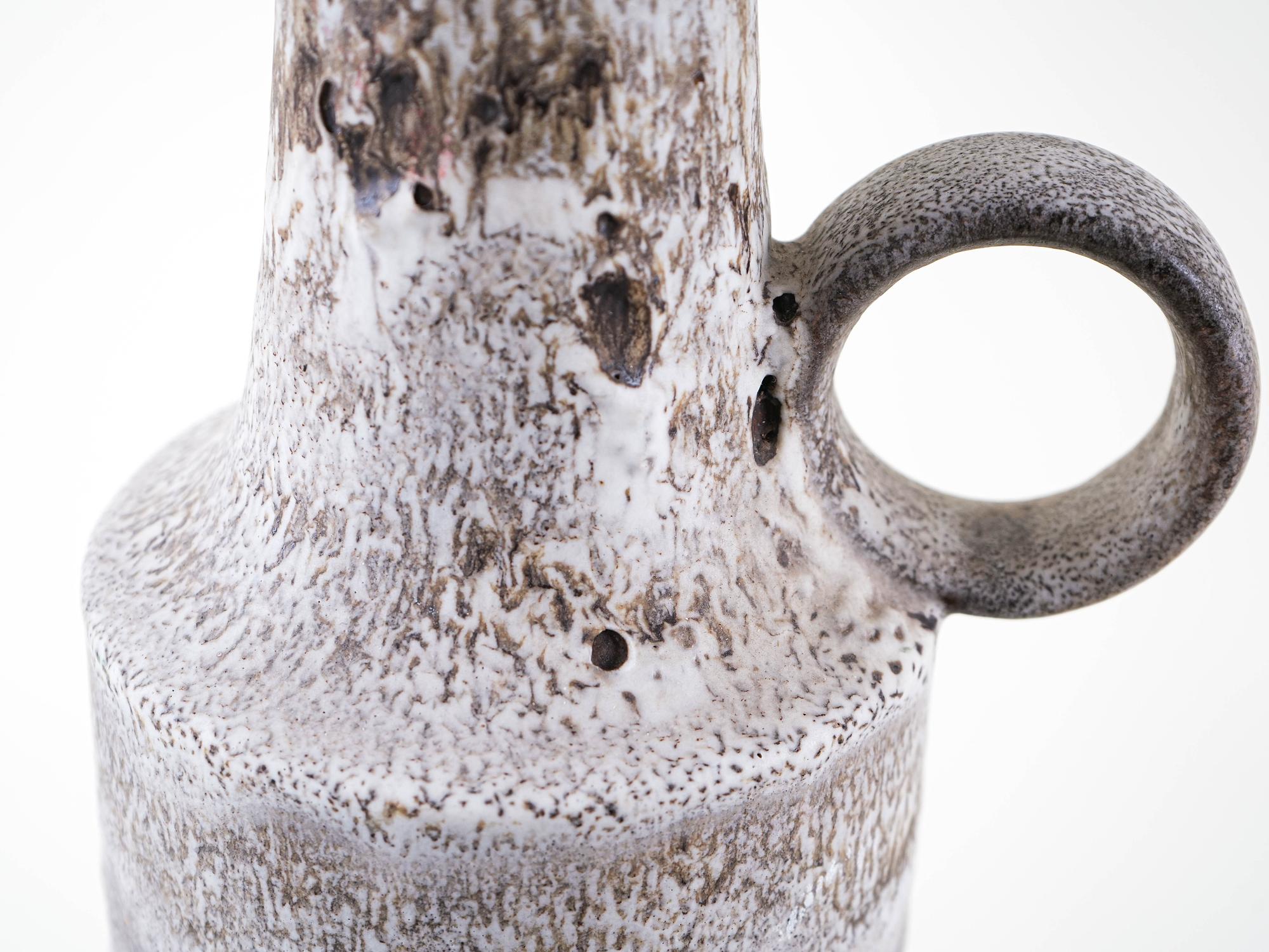 Vaso in ceramica con manico anni '60 6