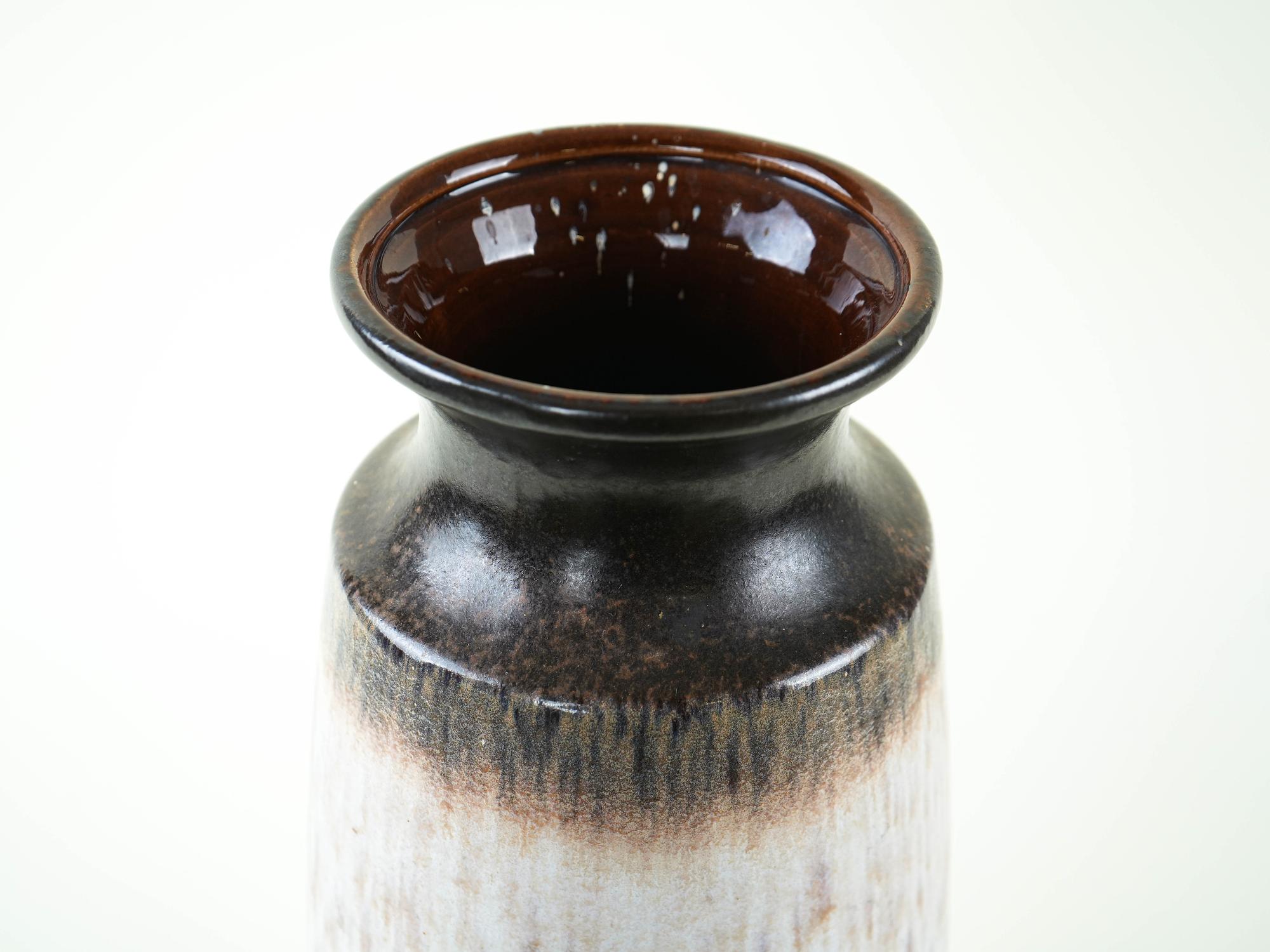 Ceramic vase 1970s 5