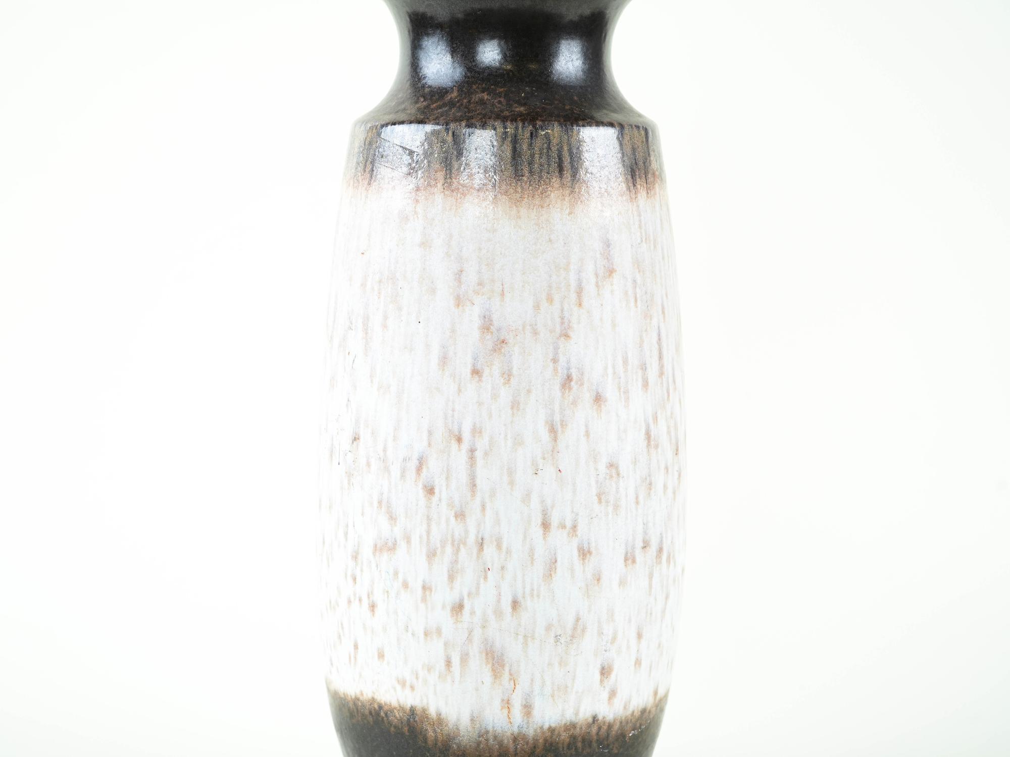Ceramic vase 1970s 3