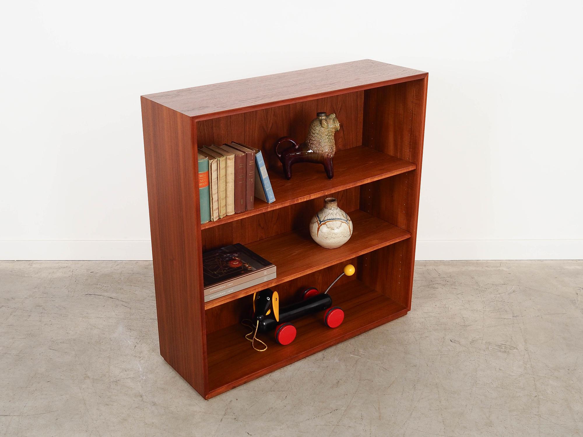 RT Furniture Bookshelf Teak Veneer 1970s 4